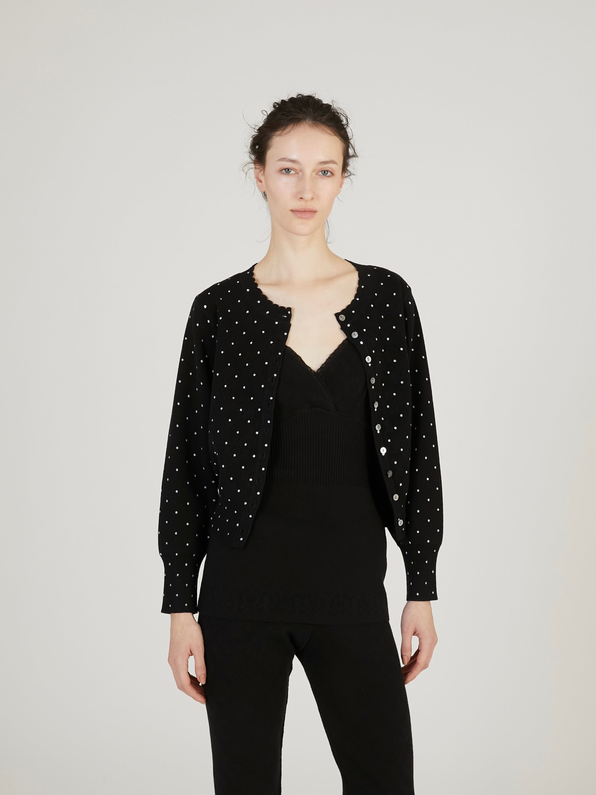 flower Jacquard dot cardigan|BLACK