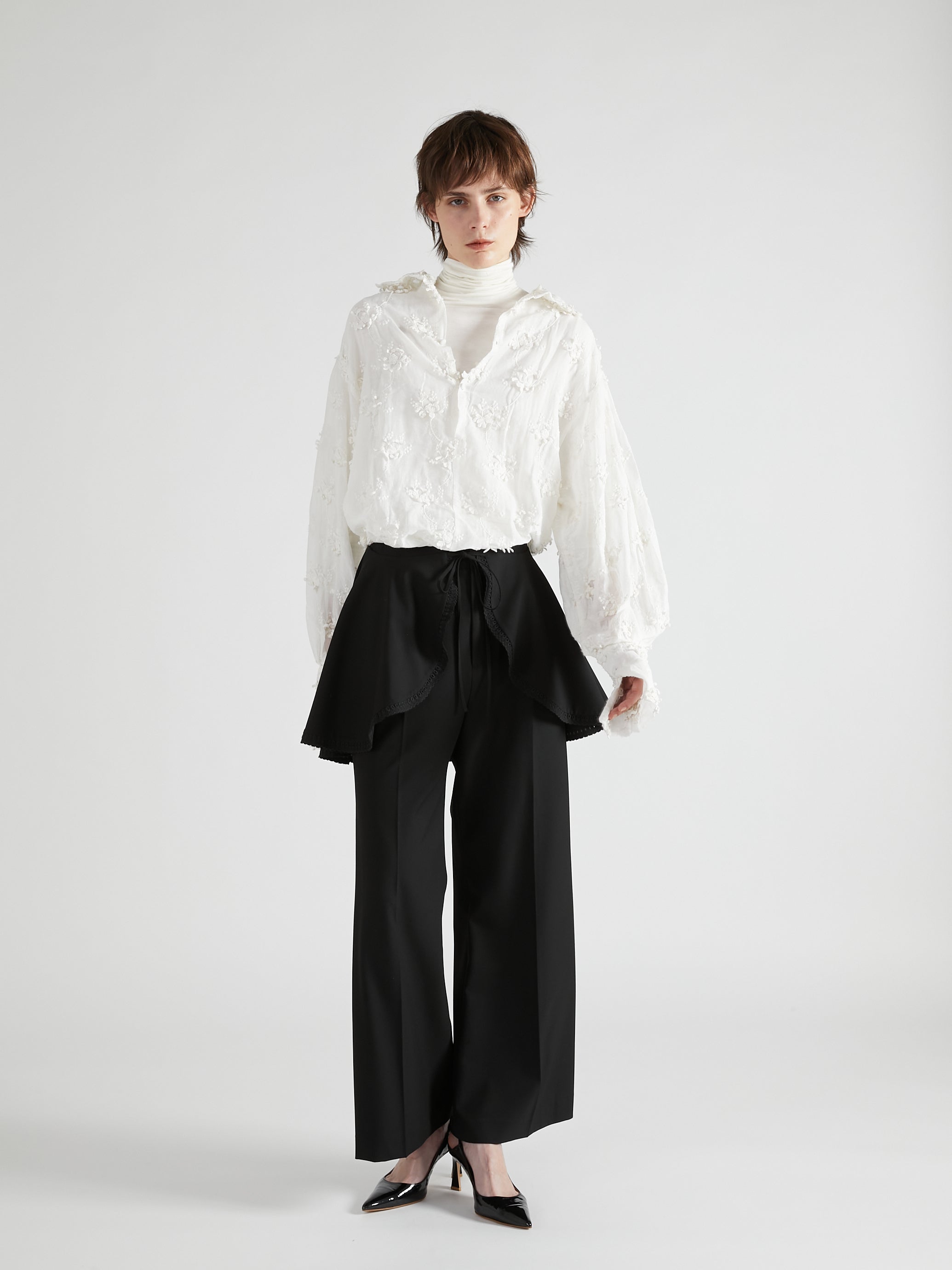 scallop cape set pants|GRAY
