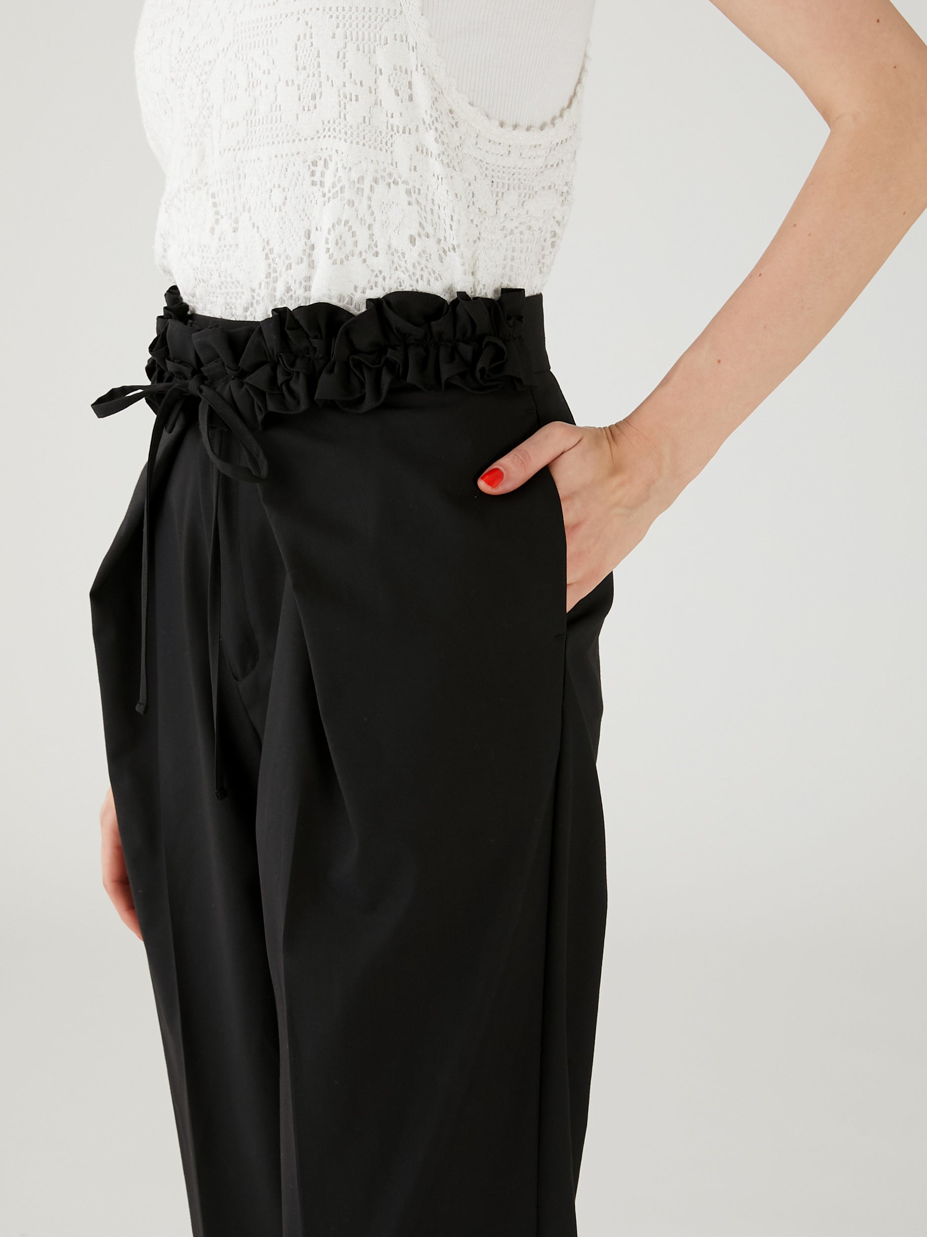 frill belt trousers|BLACK