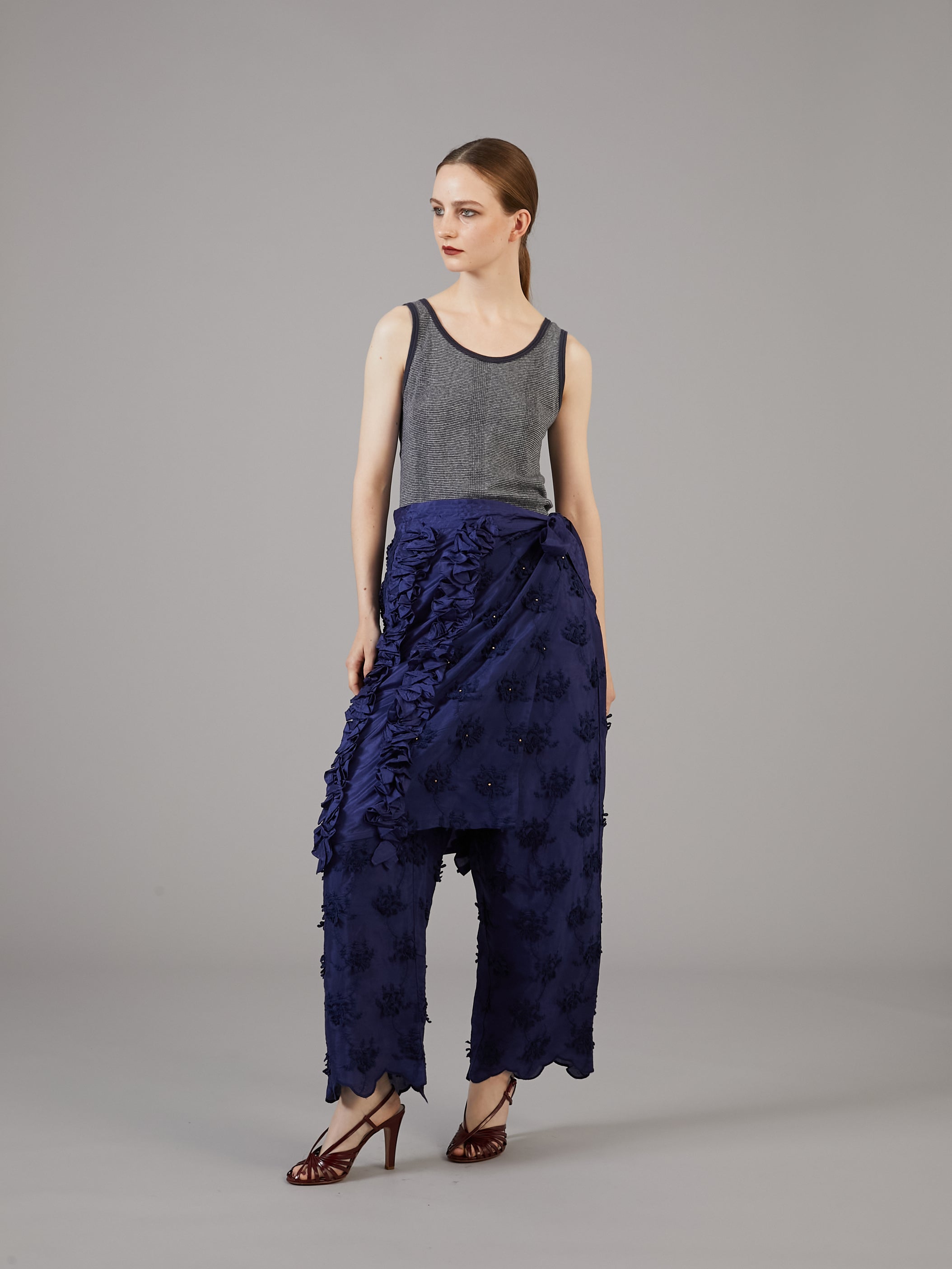 3D embroidery rayon shantung pants |NAVY