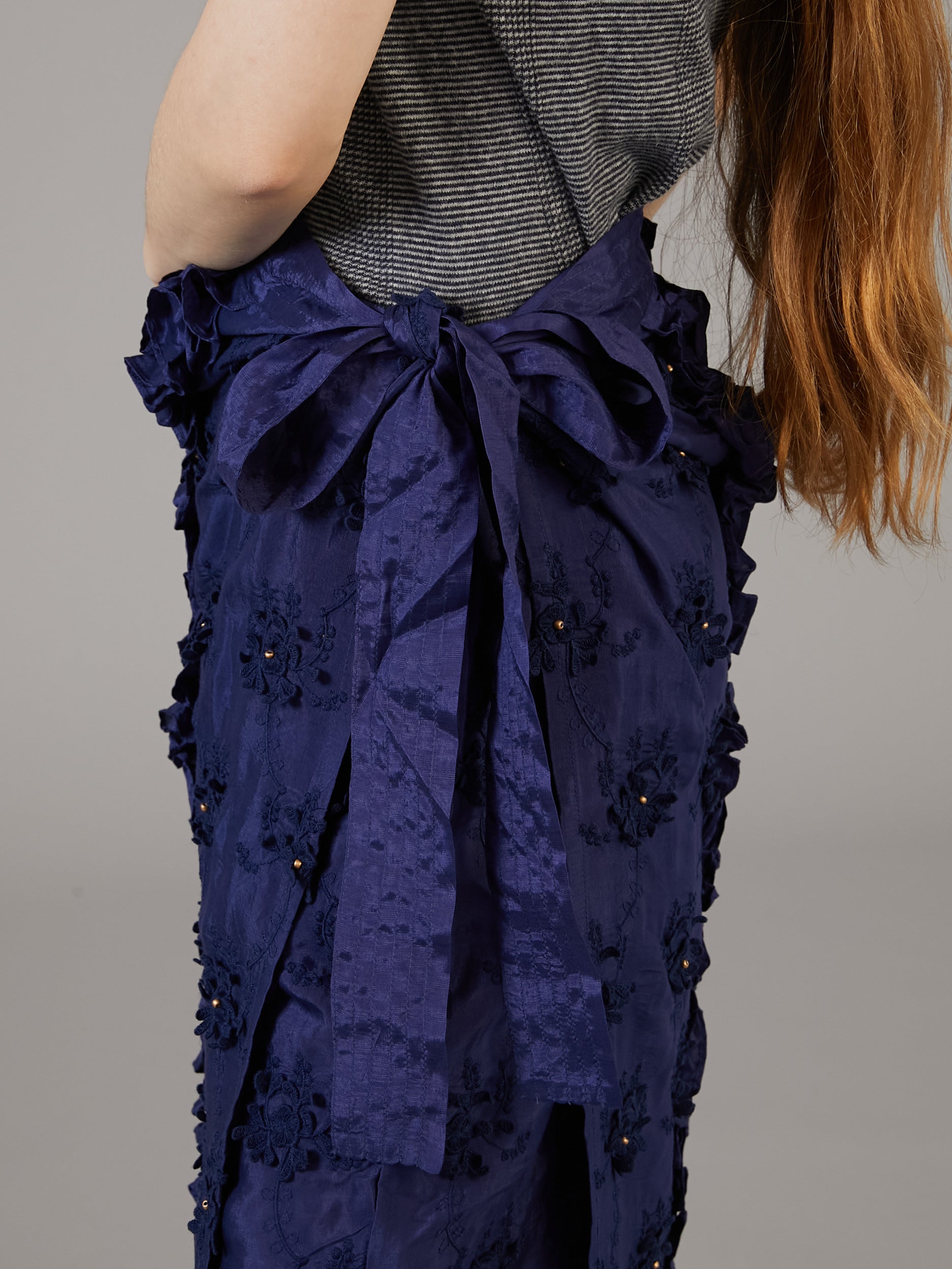 frill rayon shantung apron skirt | NAVY