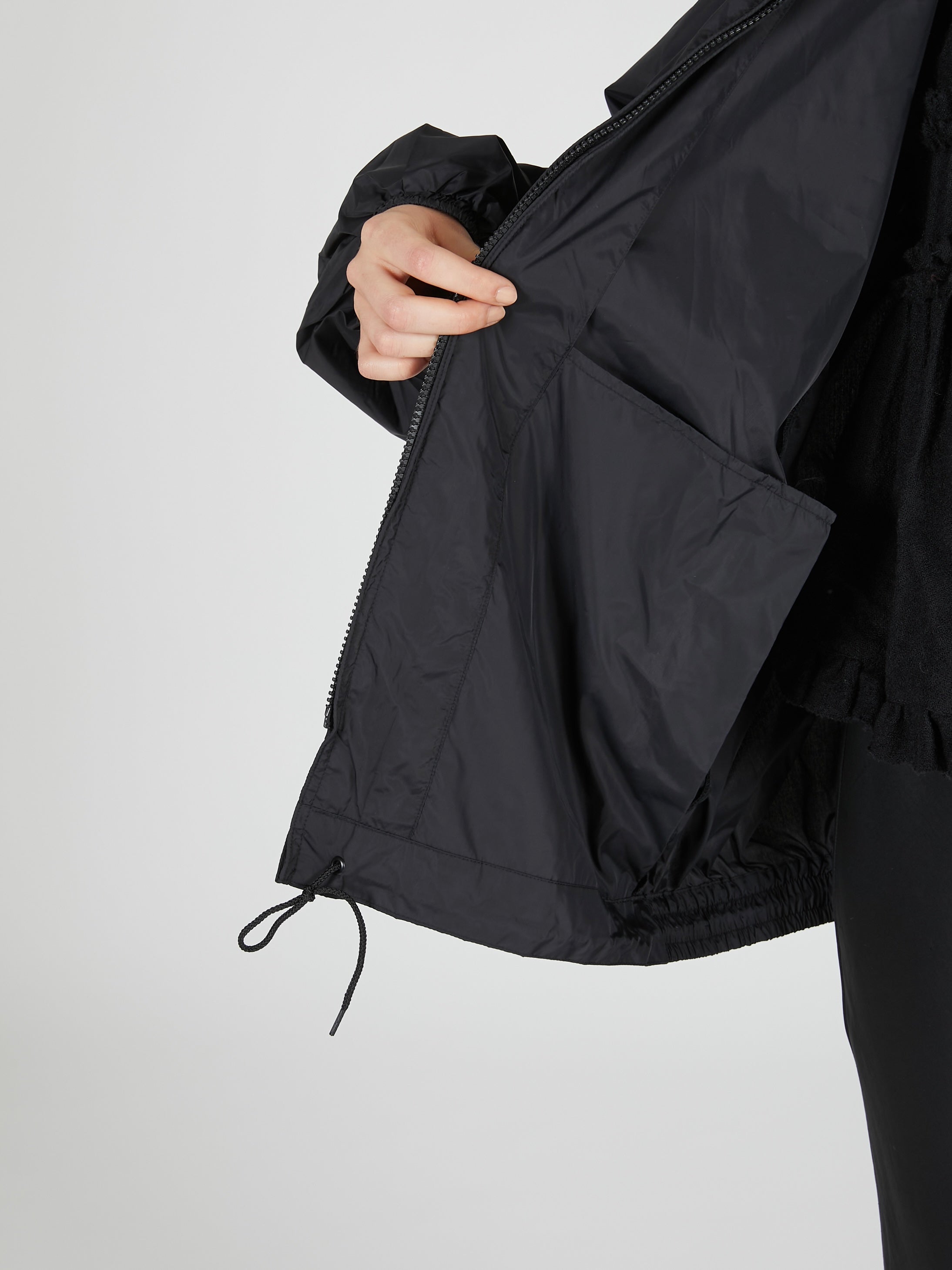 【griguri】pocketable wind breaker|BLUE