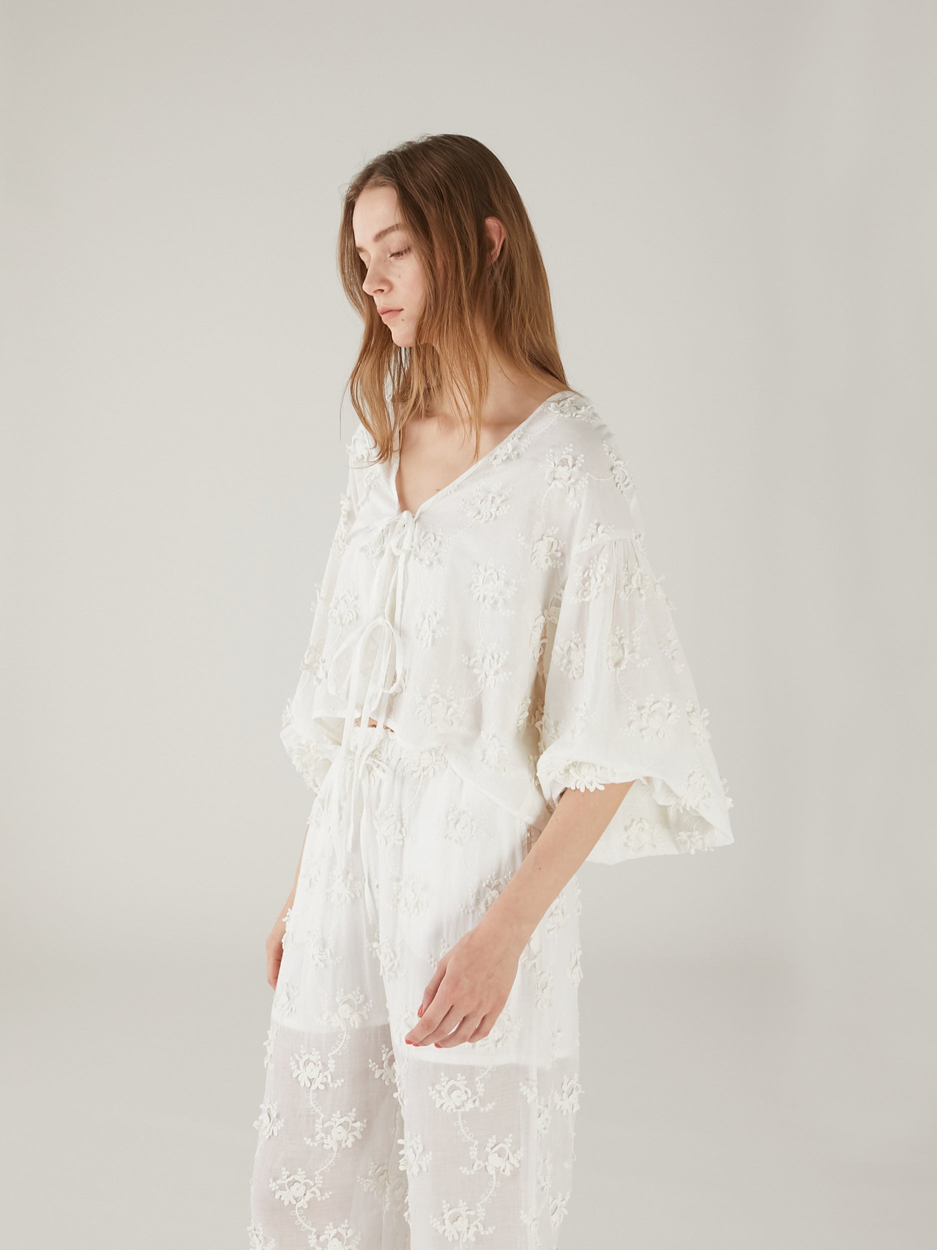 sheer cotton 3D embroidery easy pants | WHITE