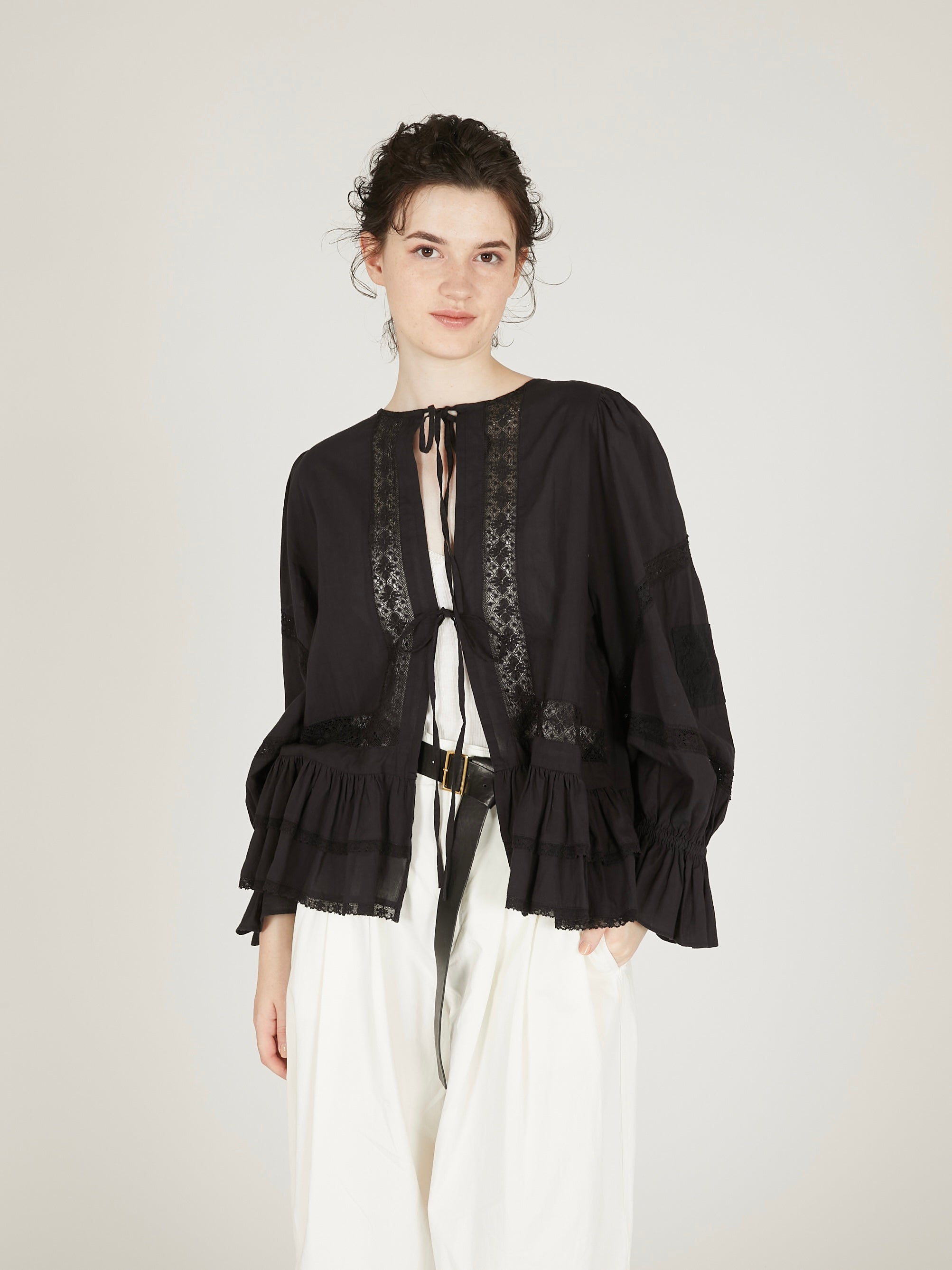 front tapestry 2way sheer bolero|BLACK