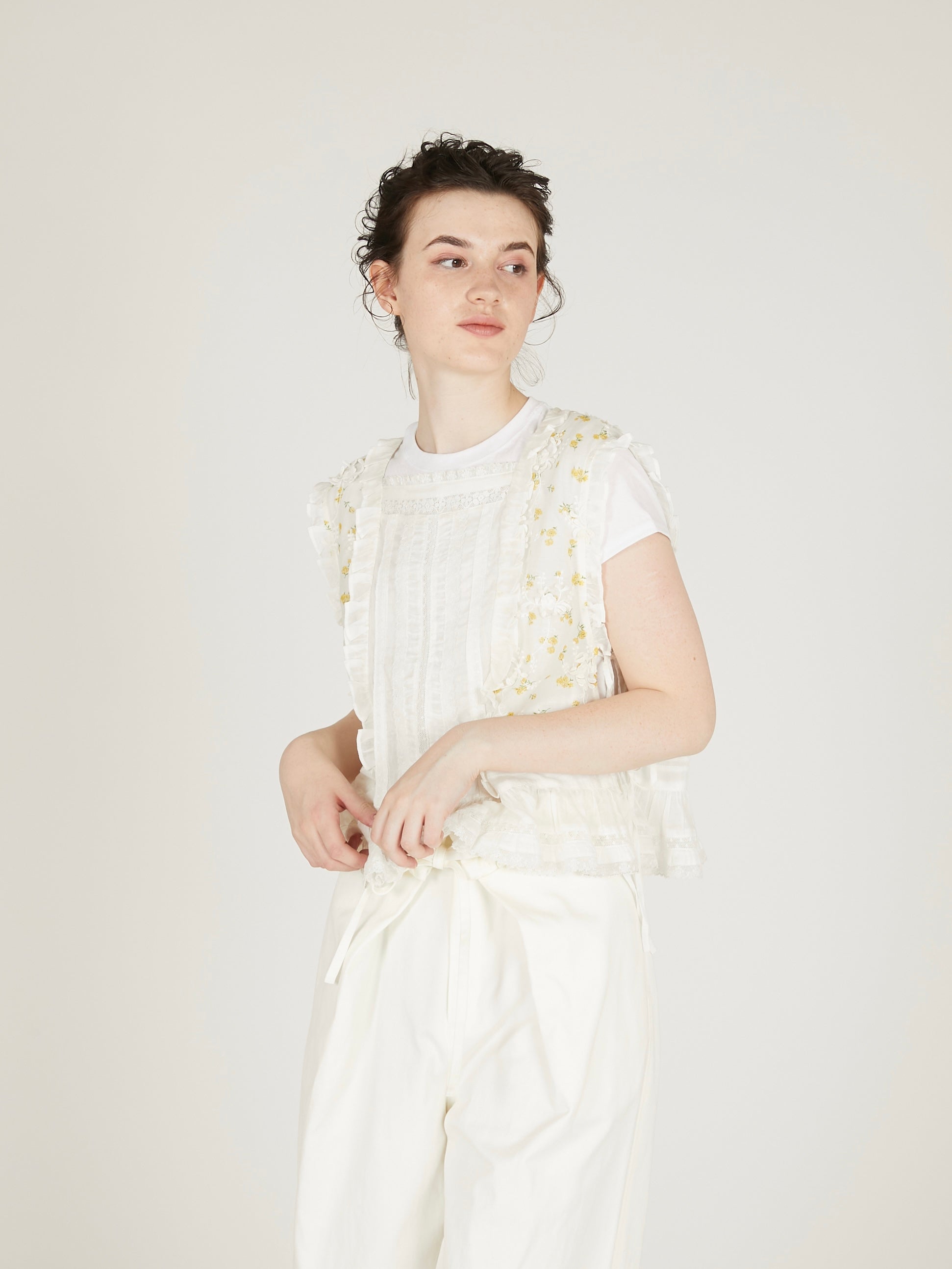 sheer flower vest blouse|IVORY