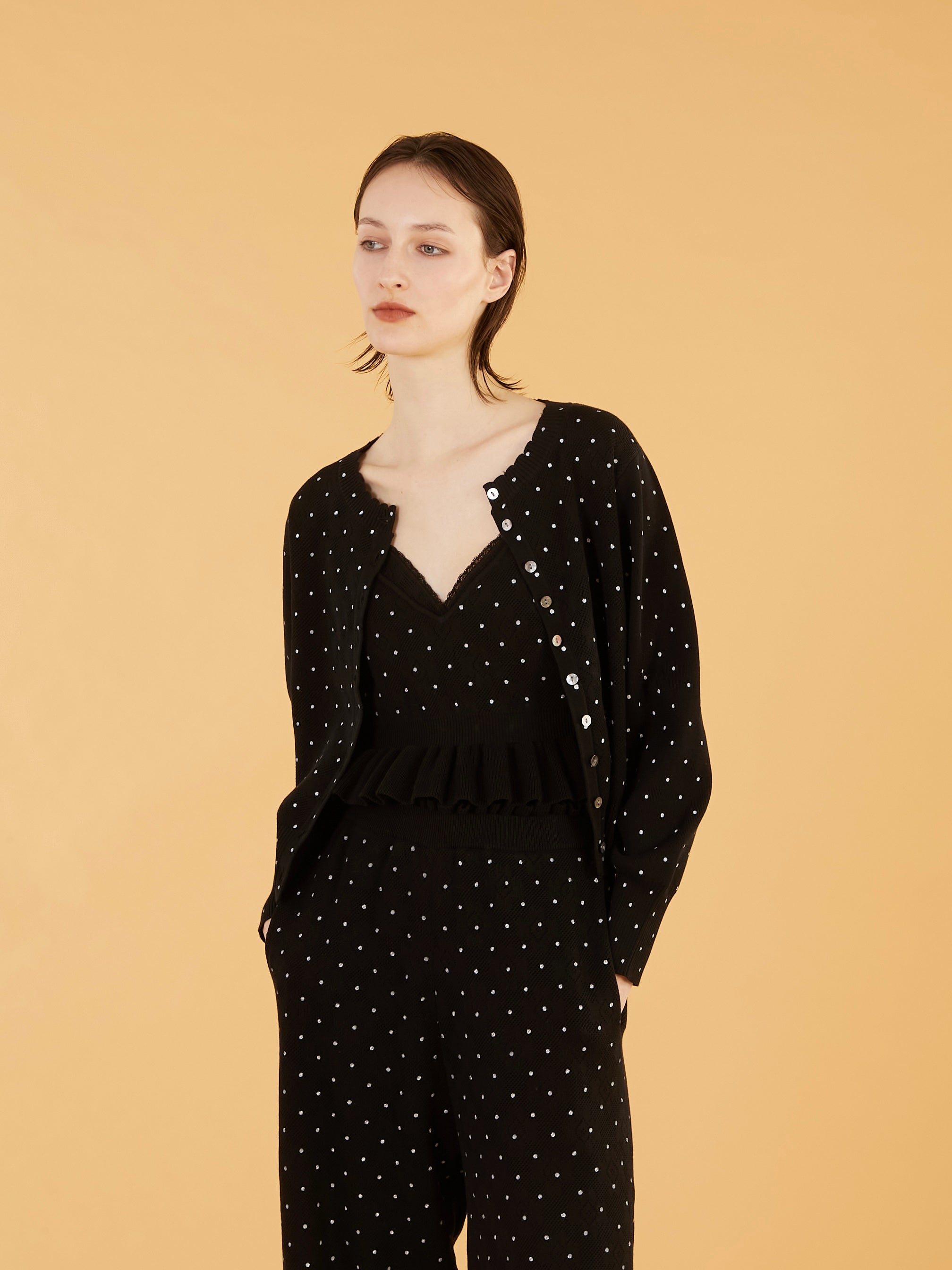 flower Jacquard dot cardigan|BLACK