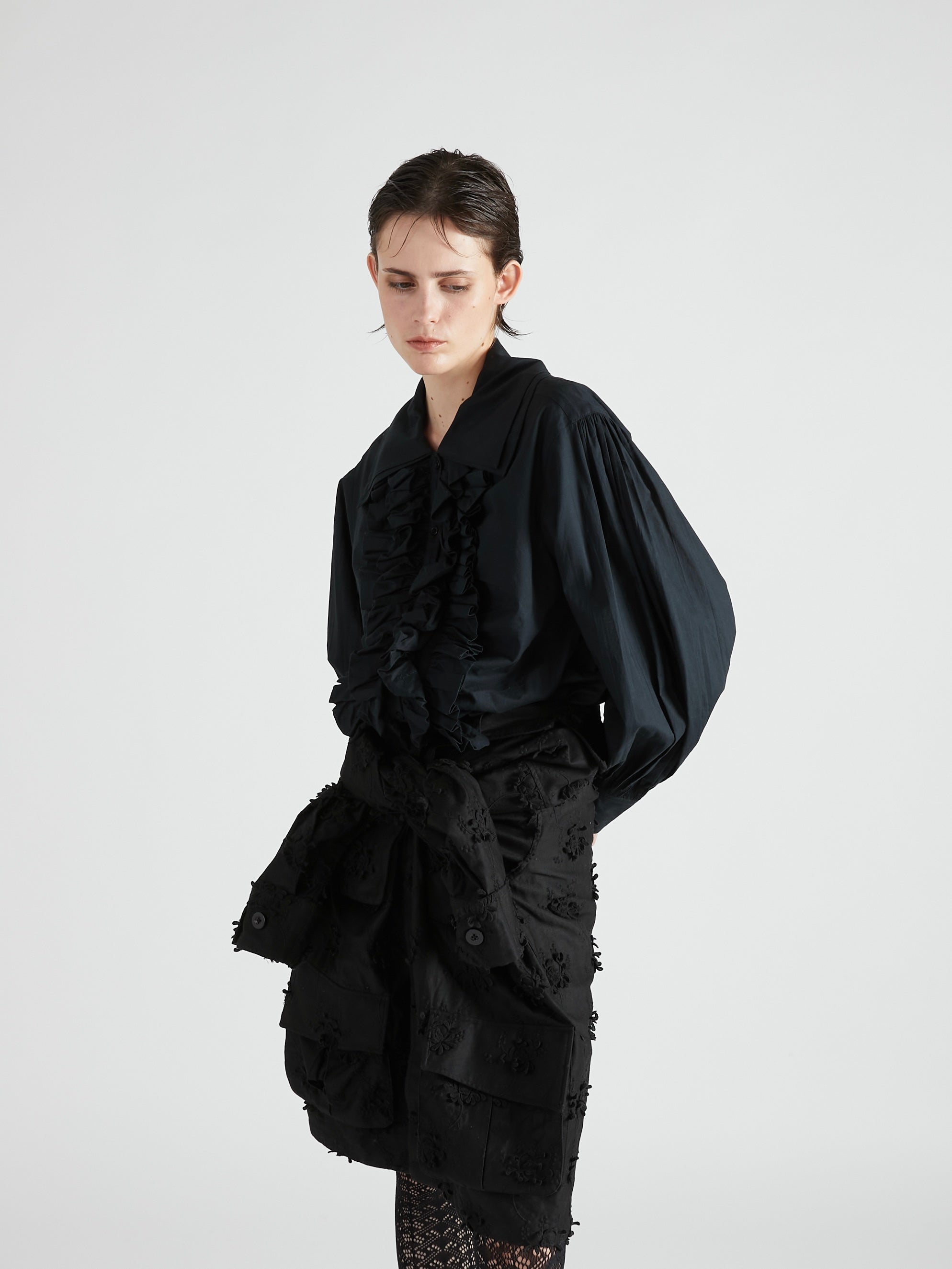 double collar frill blouse |BLACK