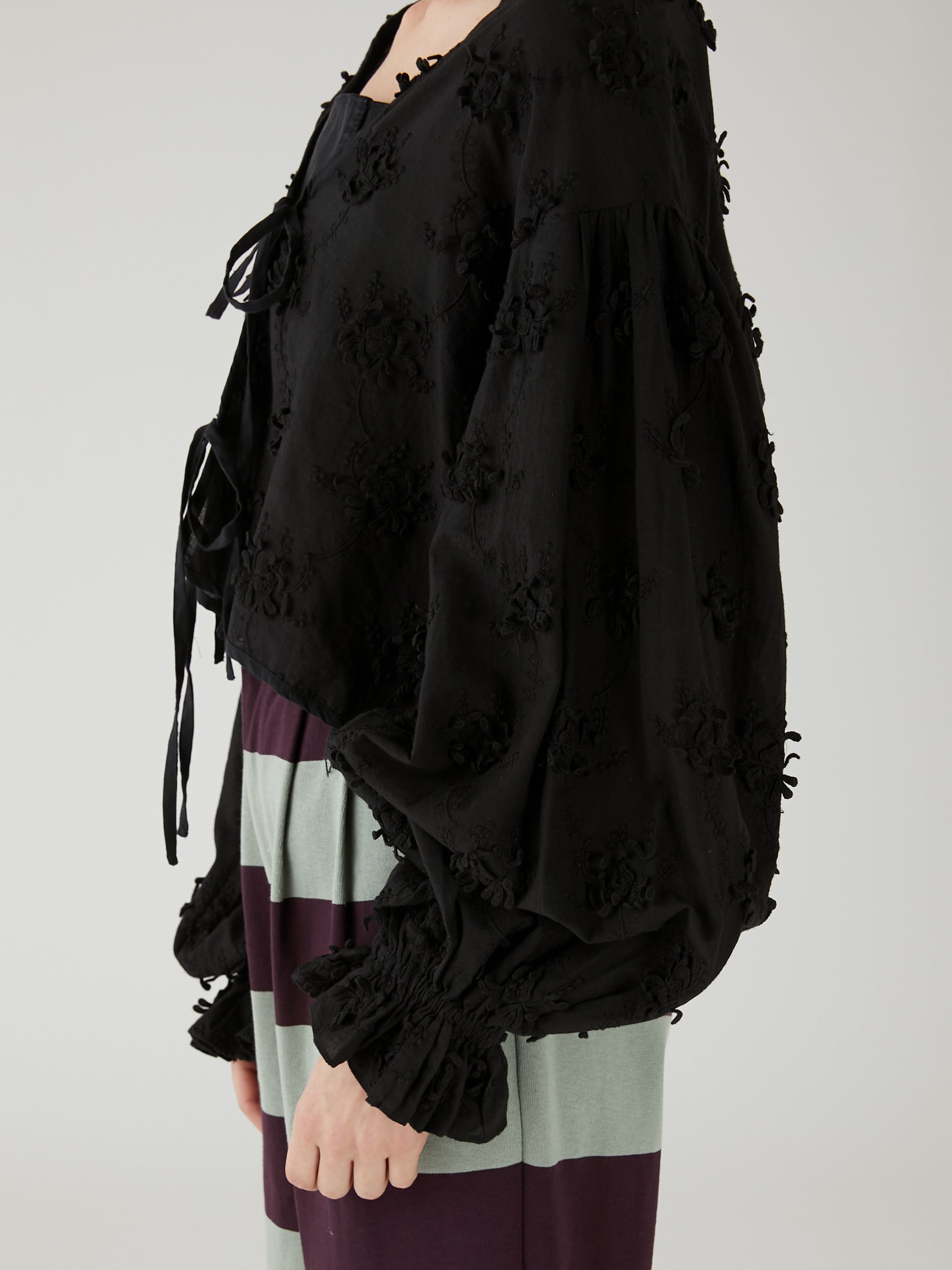 3D embroidery bolero | BLACK