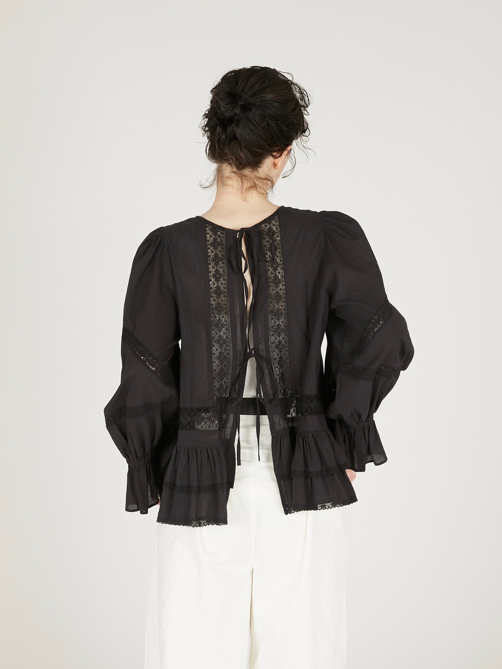 front tapestry 2way sheer bolero|BLACK