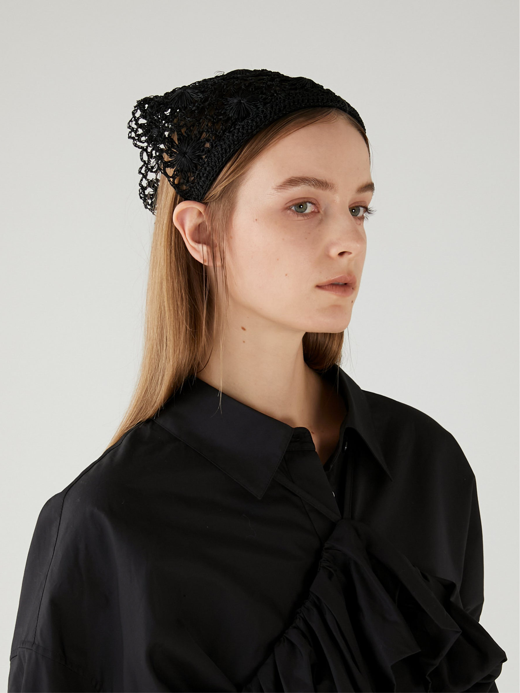 ×La Maison de Lyllis abaca crochet headband | BLACK