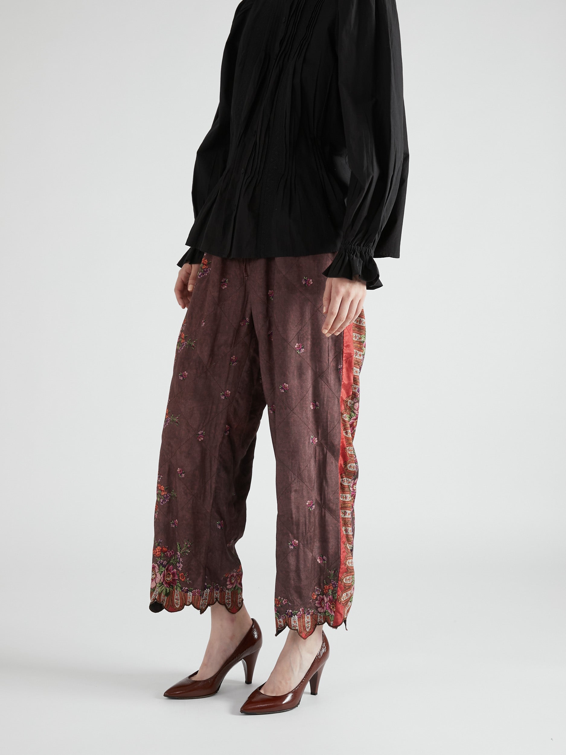 pattern quilt pants|RED