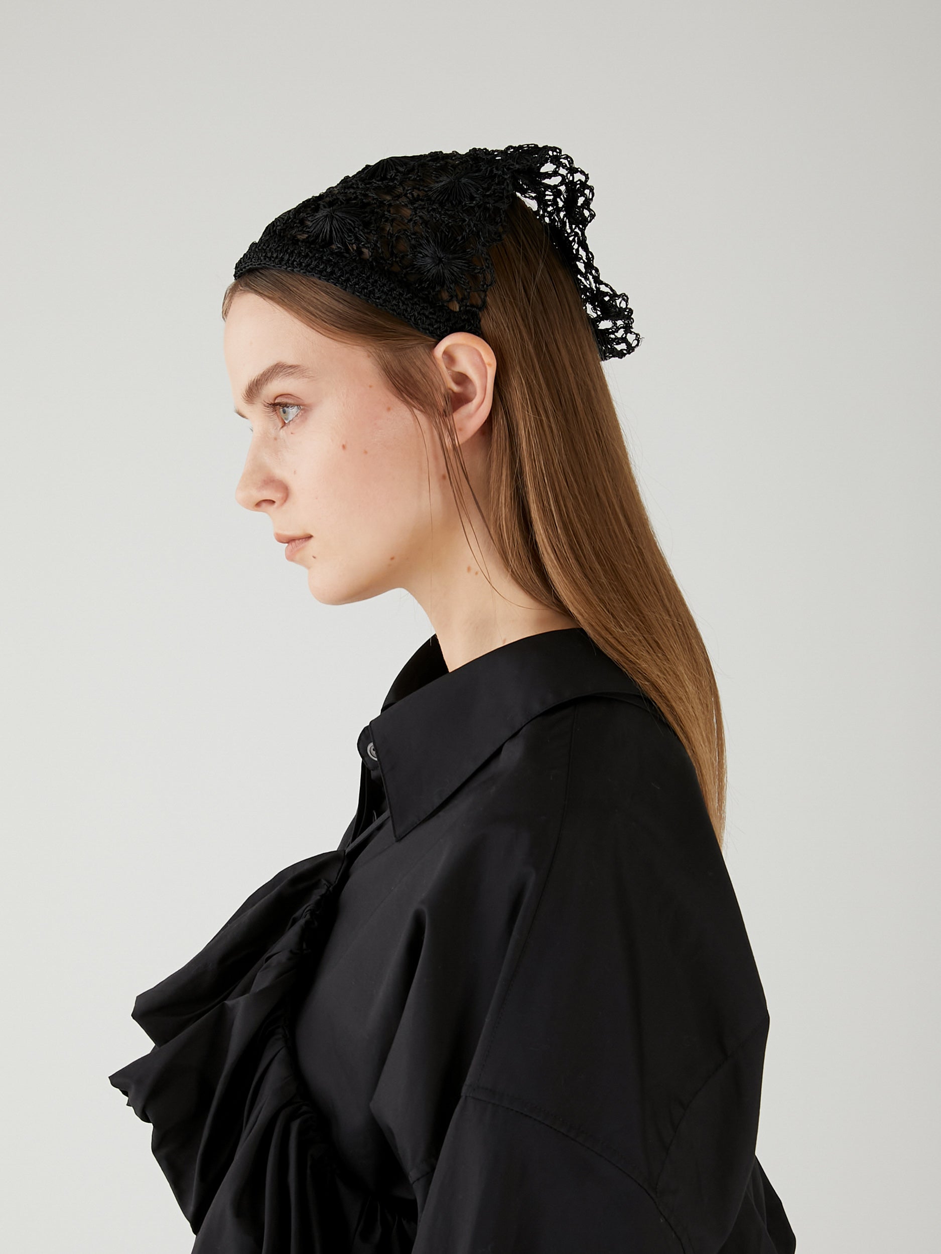 ×La Maison de Lyllis abaca crochet headband | BLACK
