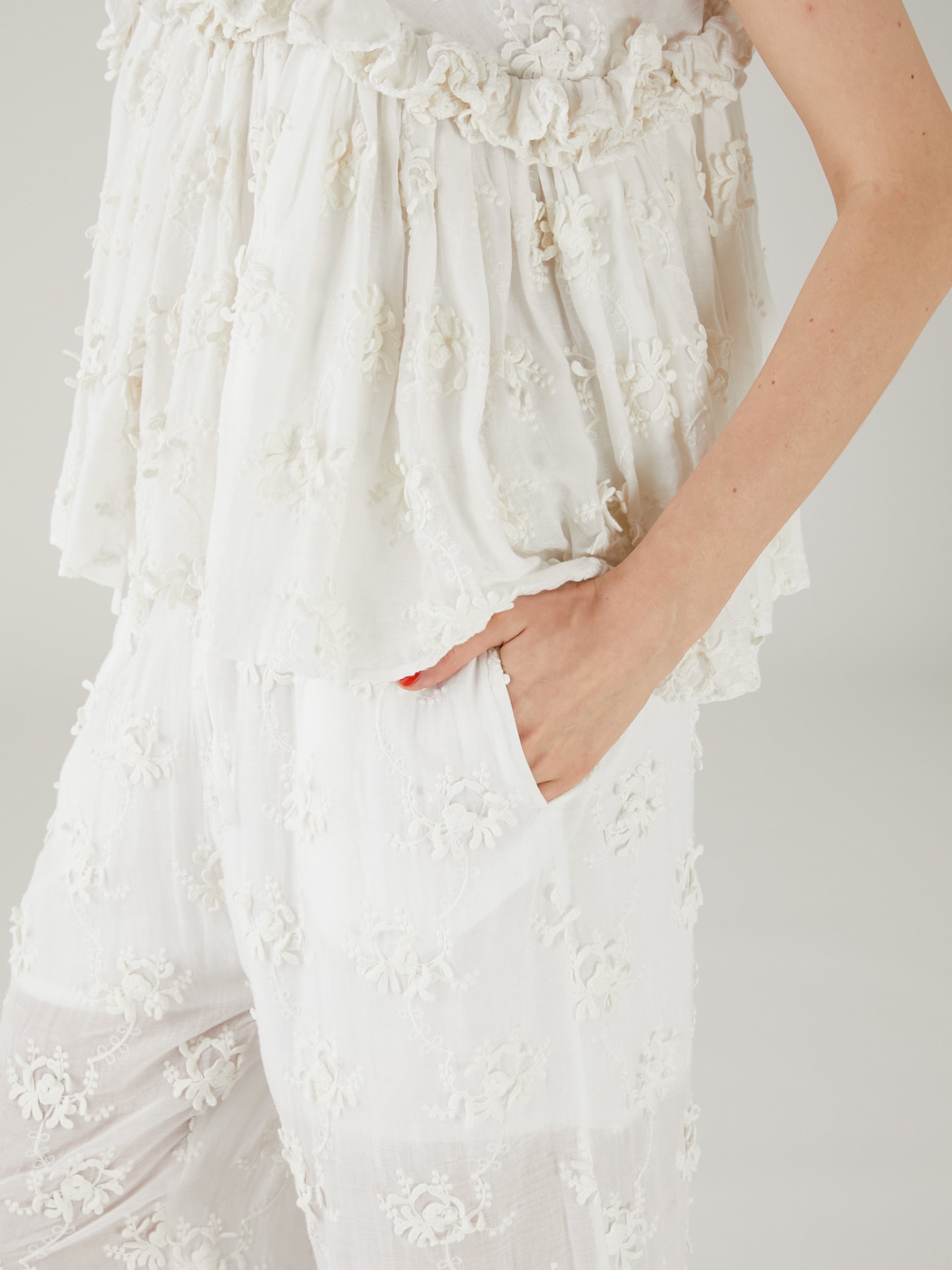 3D embroidery camisole | WHITE