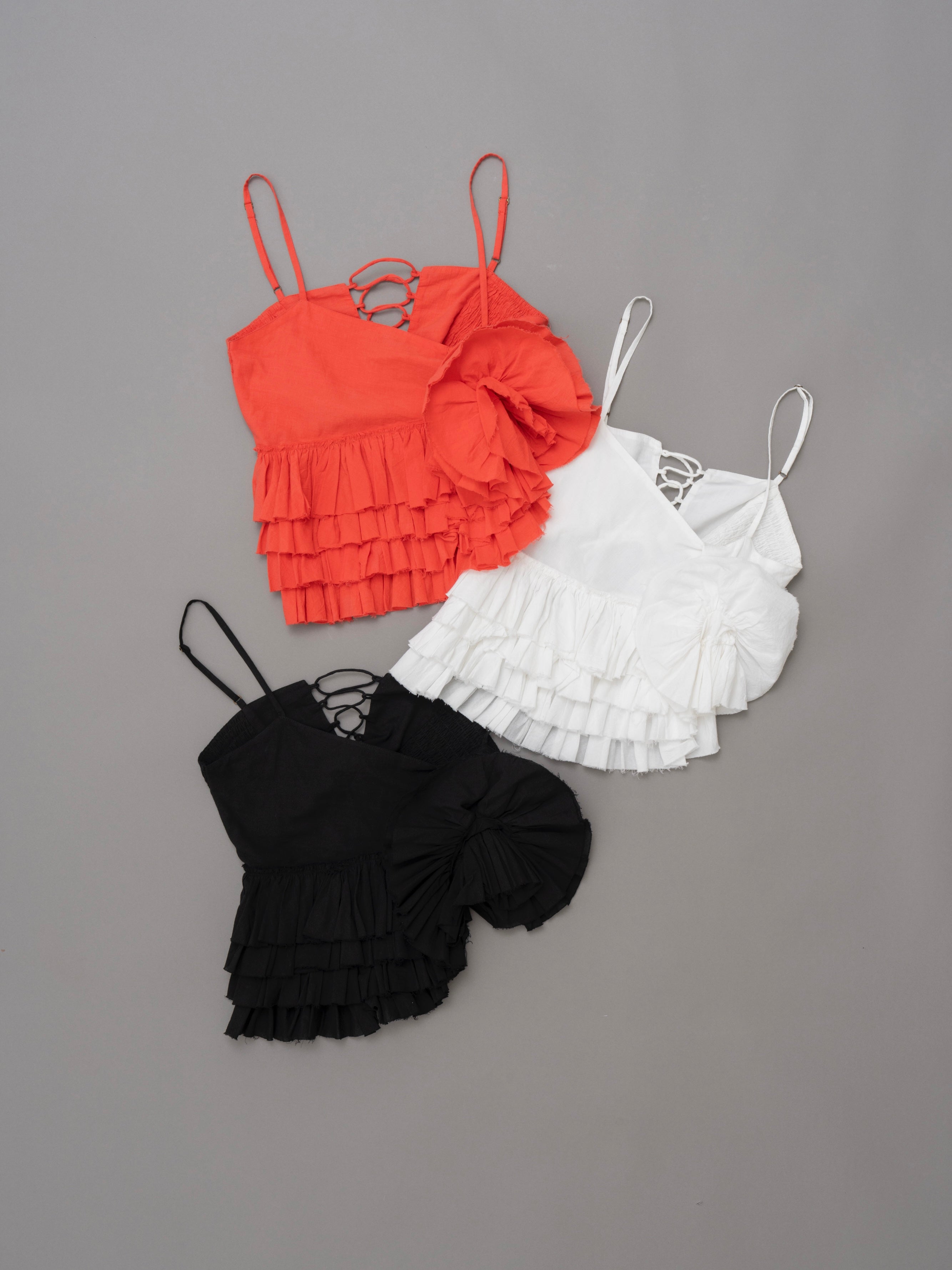 asymmetry flower cami |BLACK
