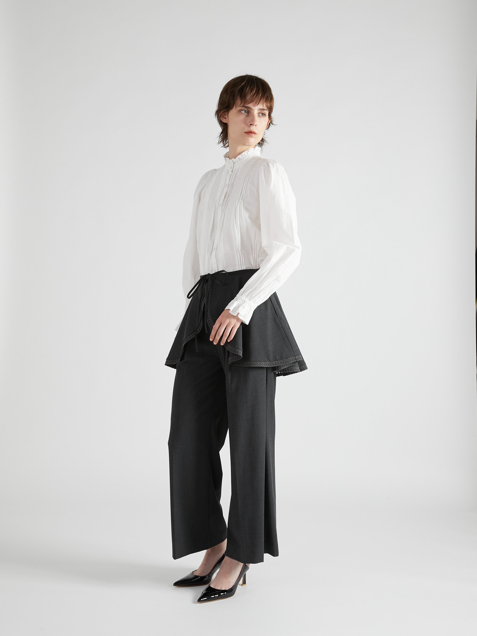 rebuilt neck embroidery blouse|WHITE