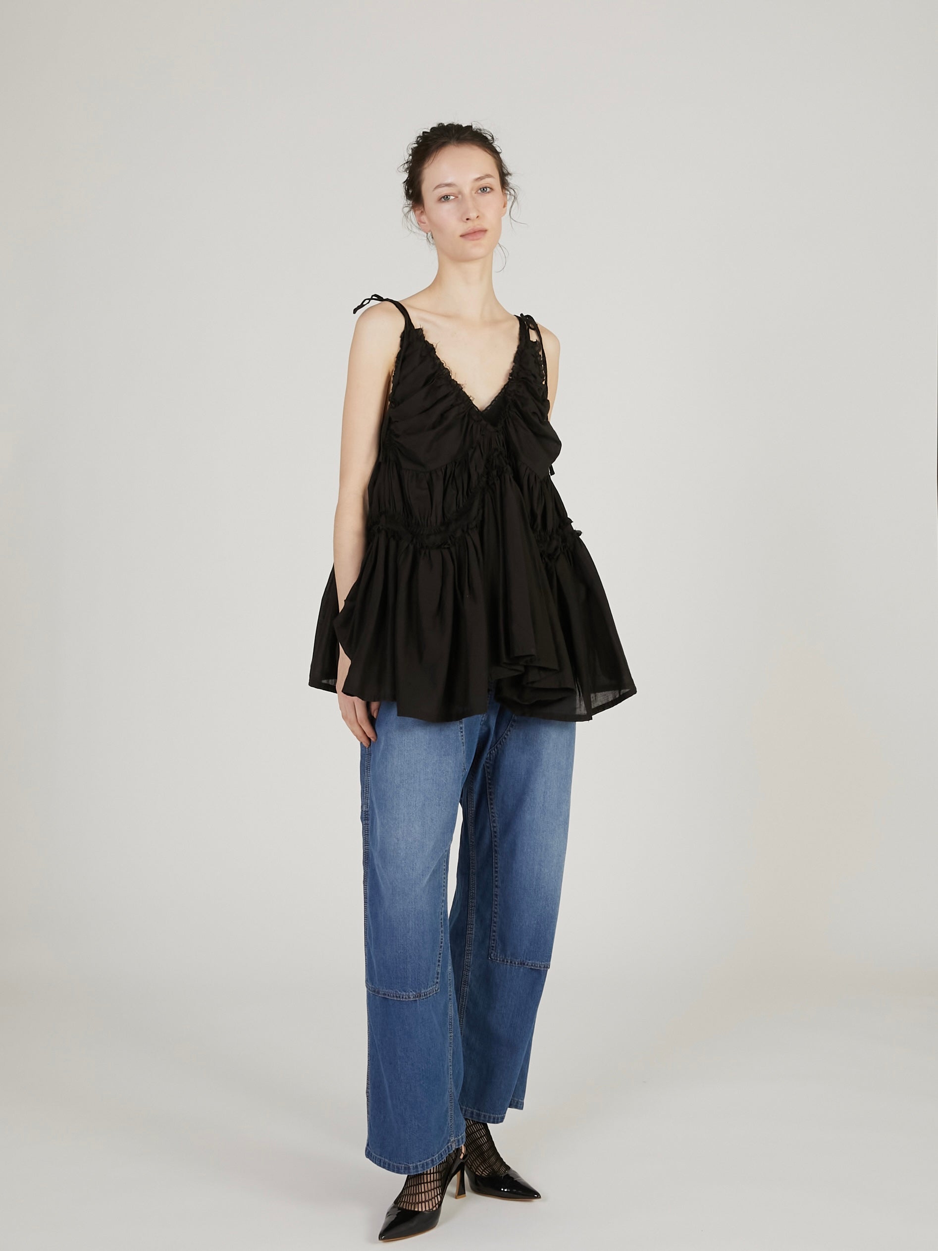 frill gather volume camisole|BLACK