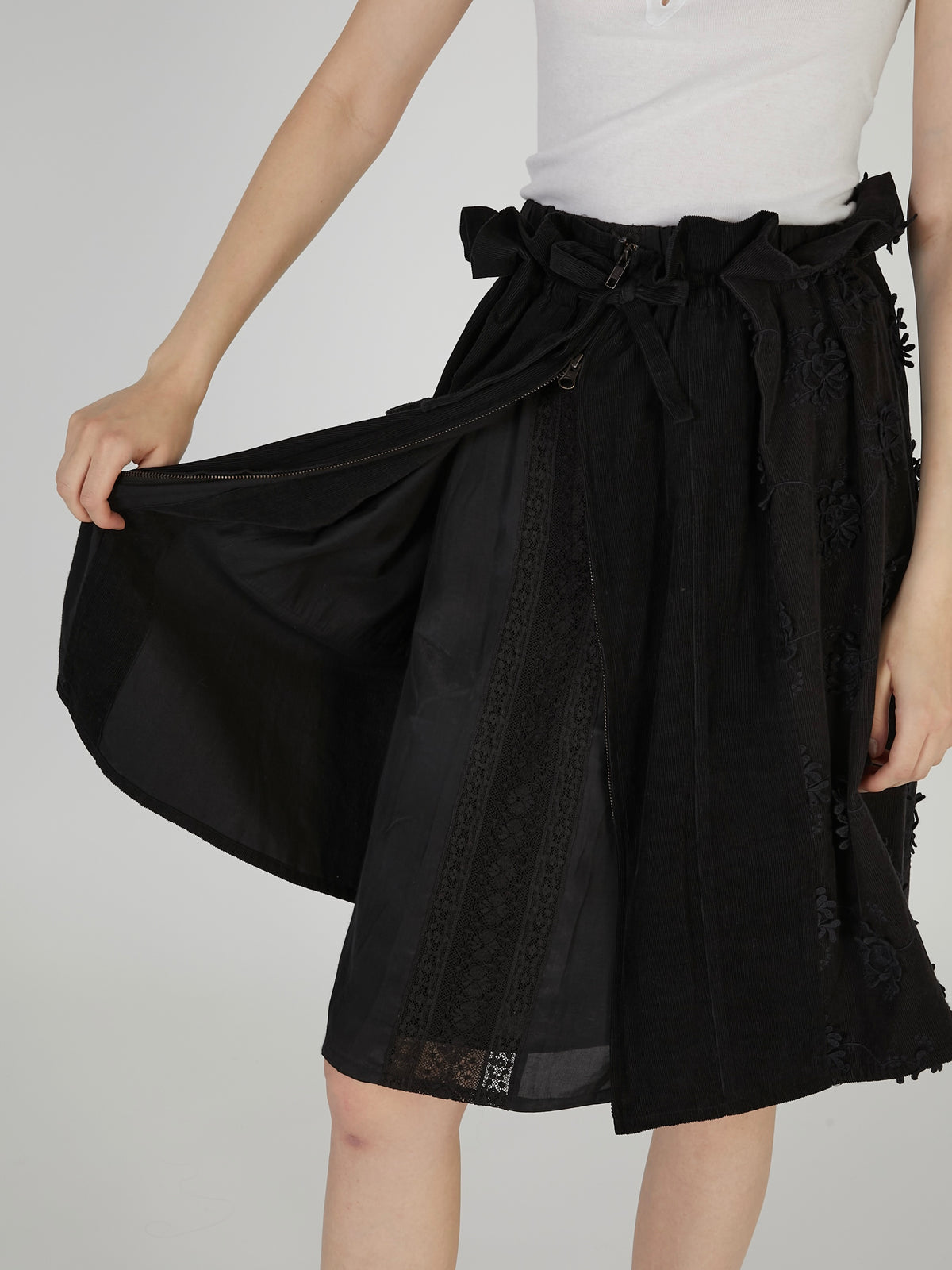 3D embroidery corduroy apron skirt|BLACK