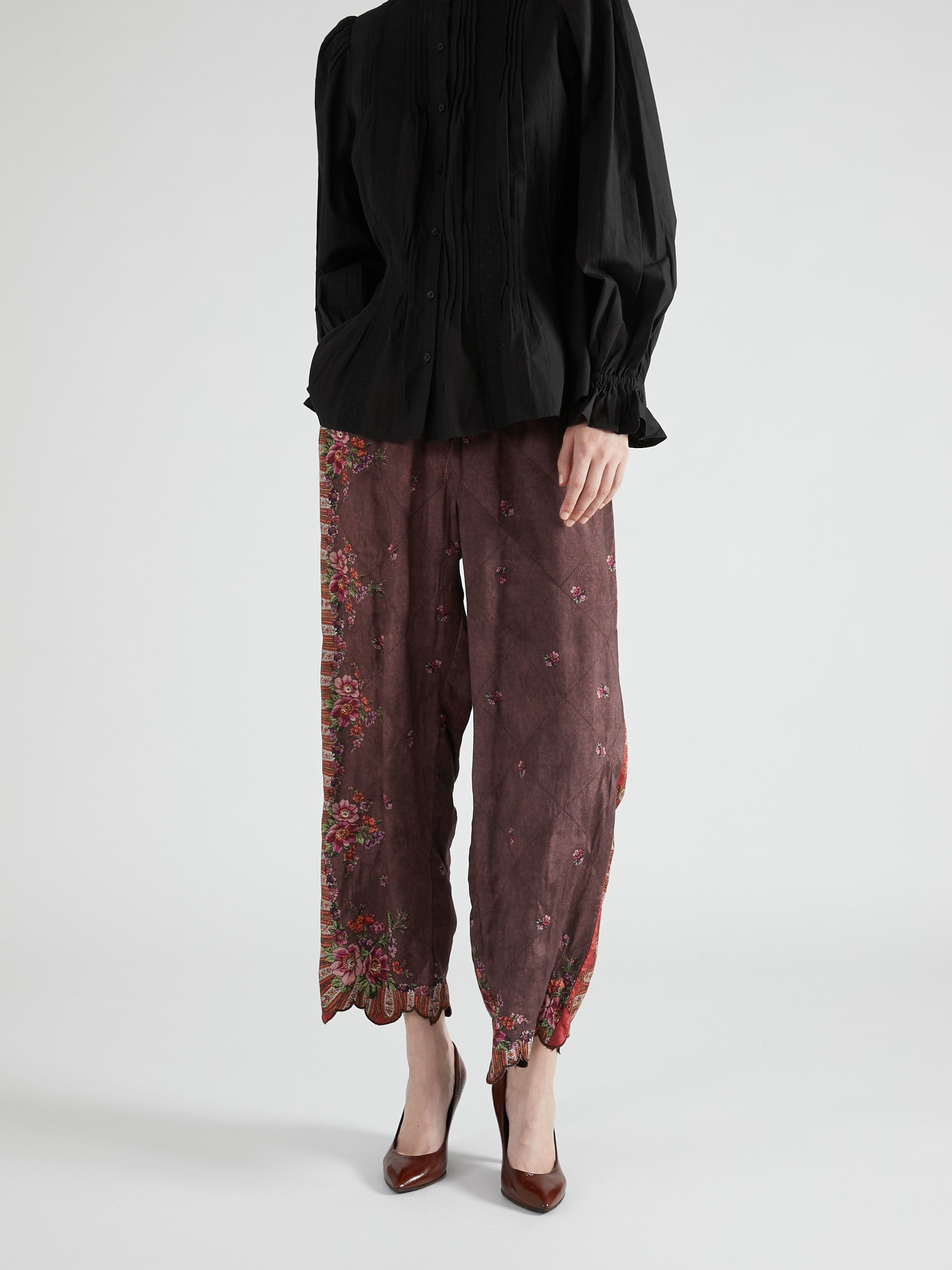 pattern quilt pants|RED