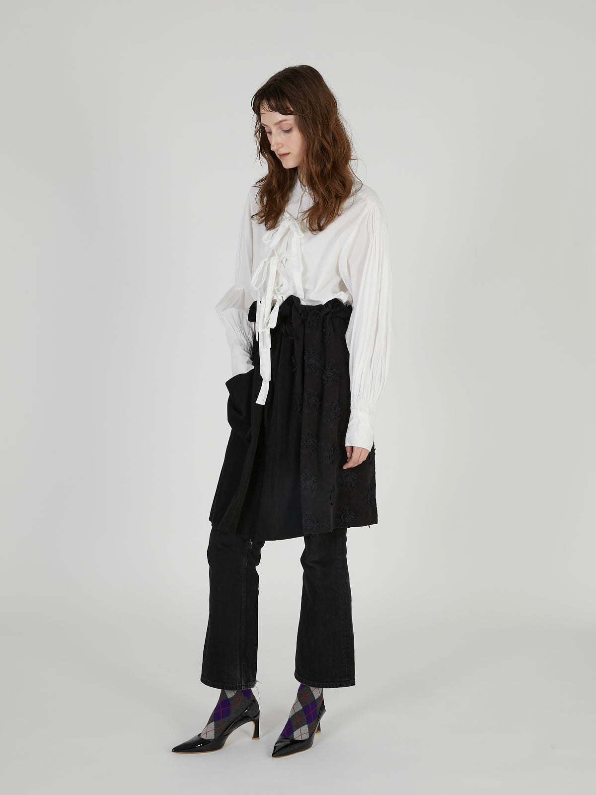 3D embroidery corduroy apron skirt|BLACK
