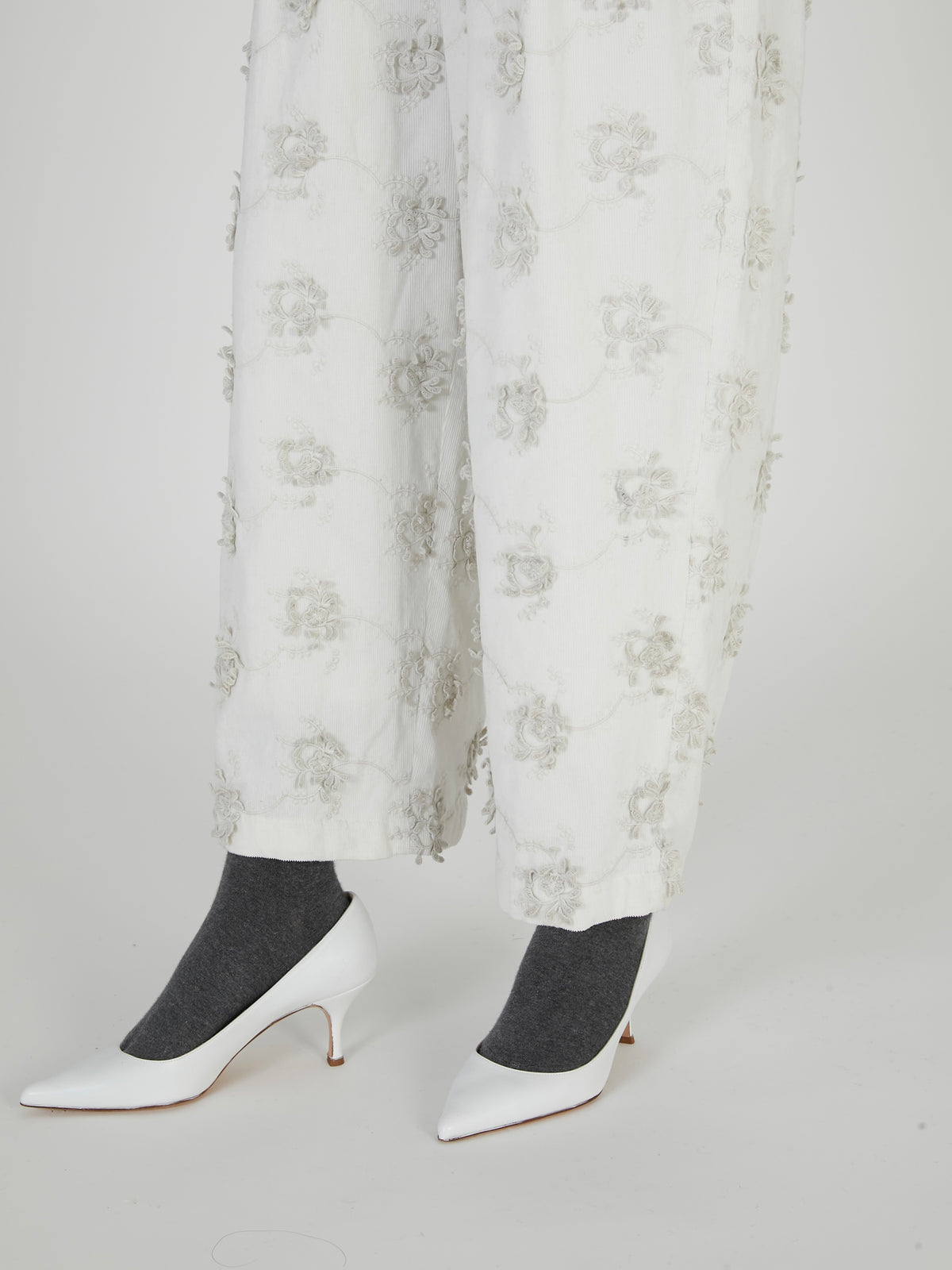 3D embroidery corduroy pants|WHITE