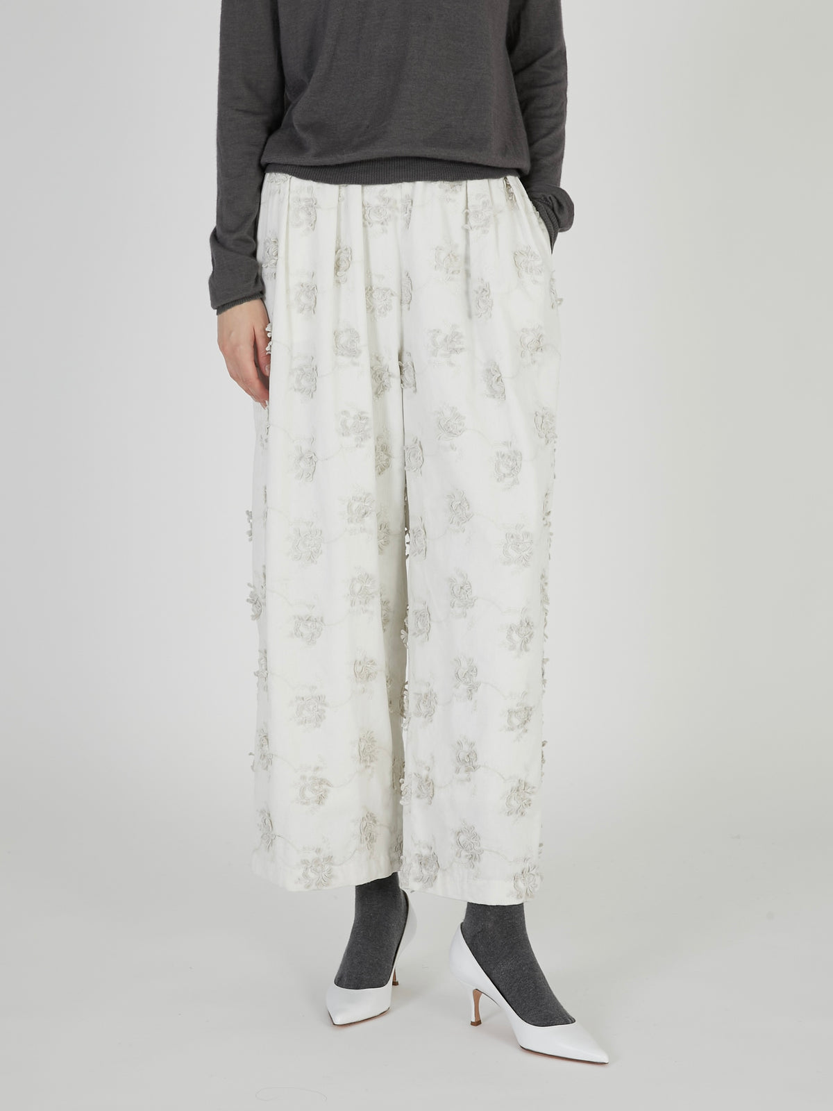 3D embroidery corduroy pants|WHITE