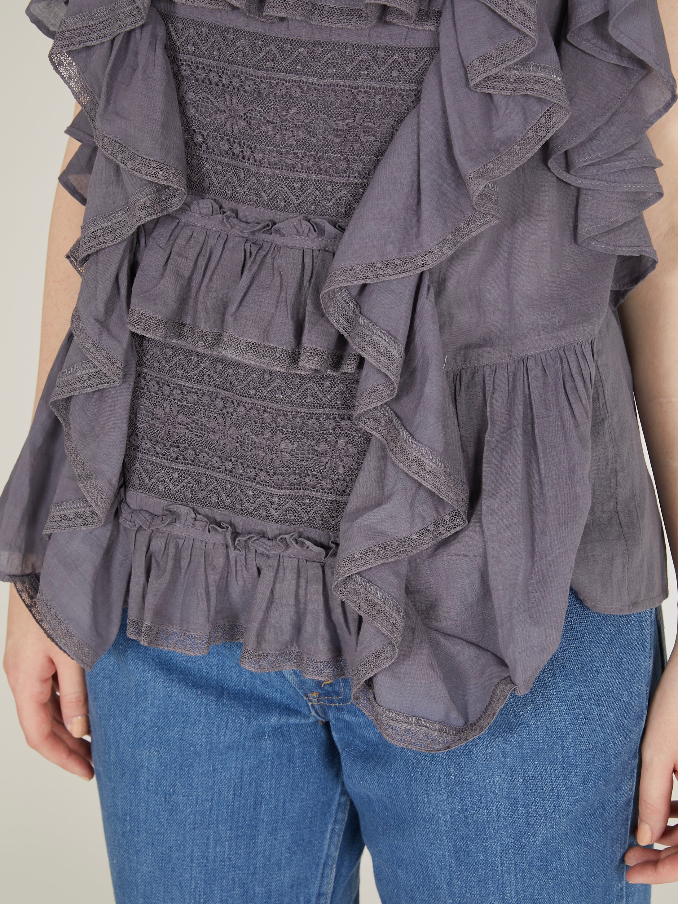 frill lace nosleeve blouse|GRAY