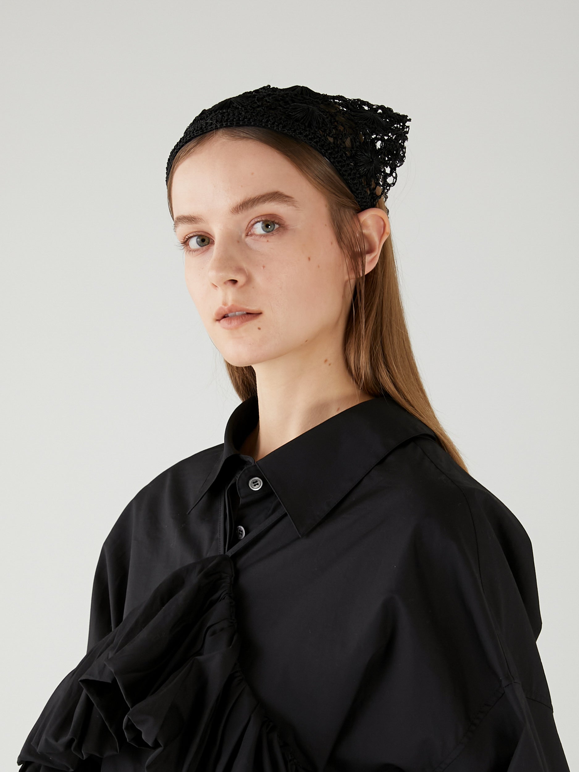 ×La Maison de Lyllis abaca crochet headband | BLACK