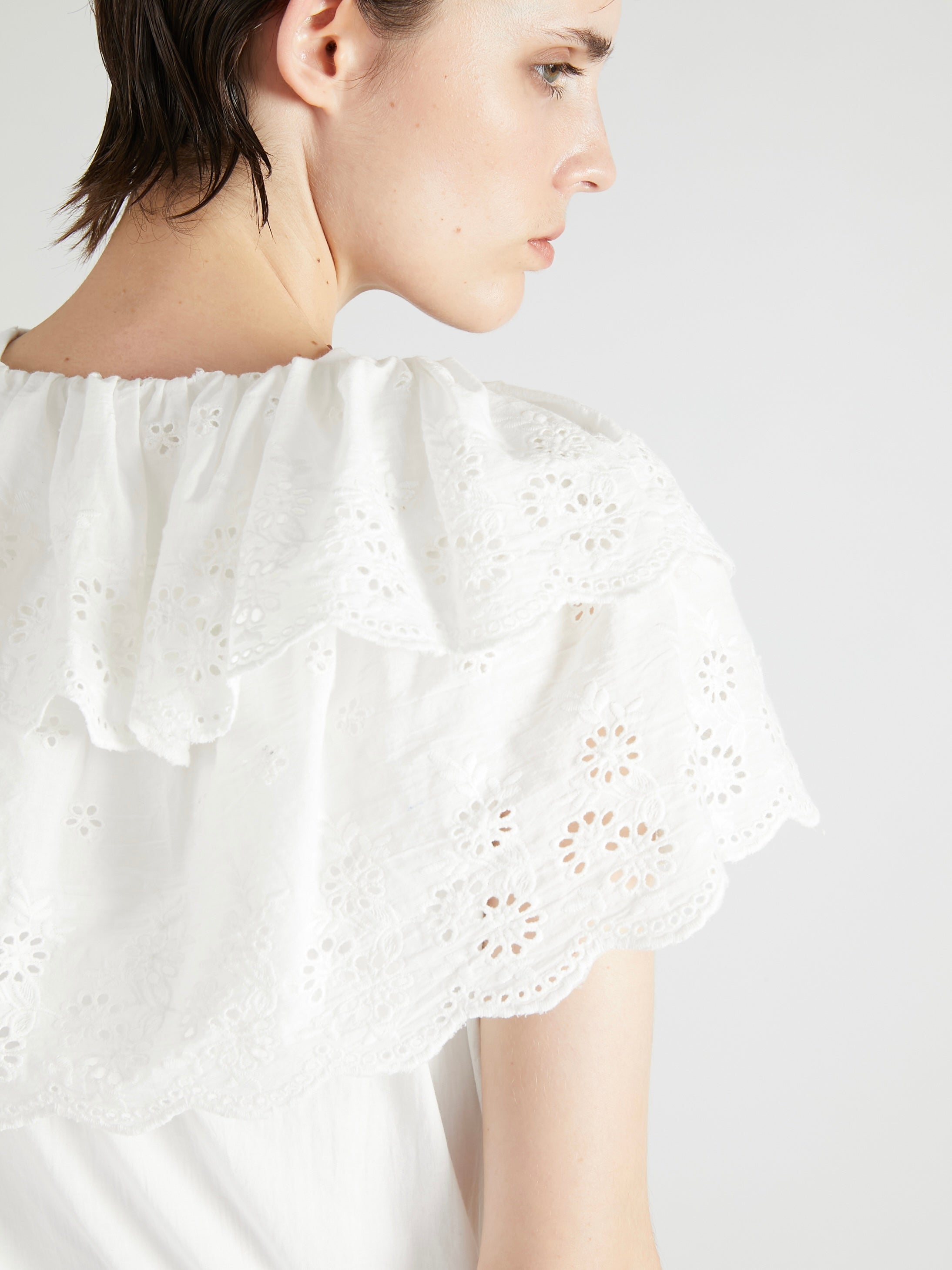 cutwork embroidery blouse | WHITE