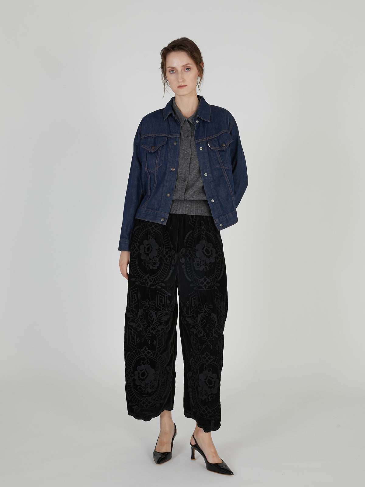 tape embroidery velvet easy pants|BLACK