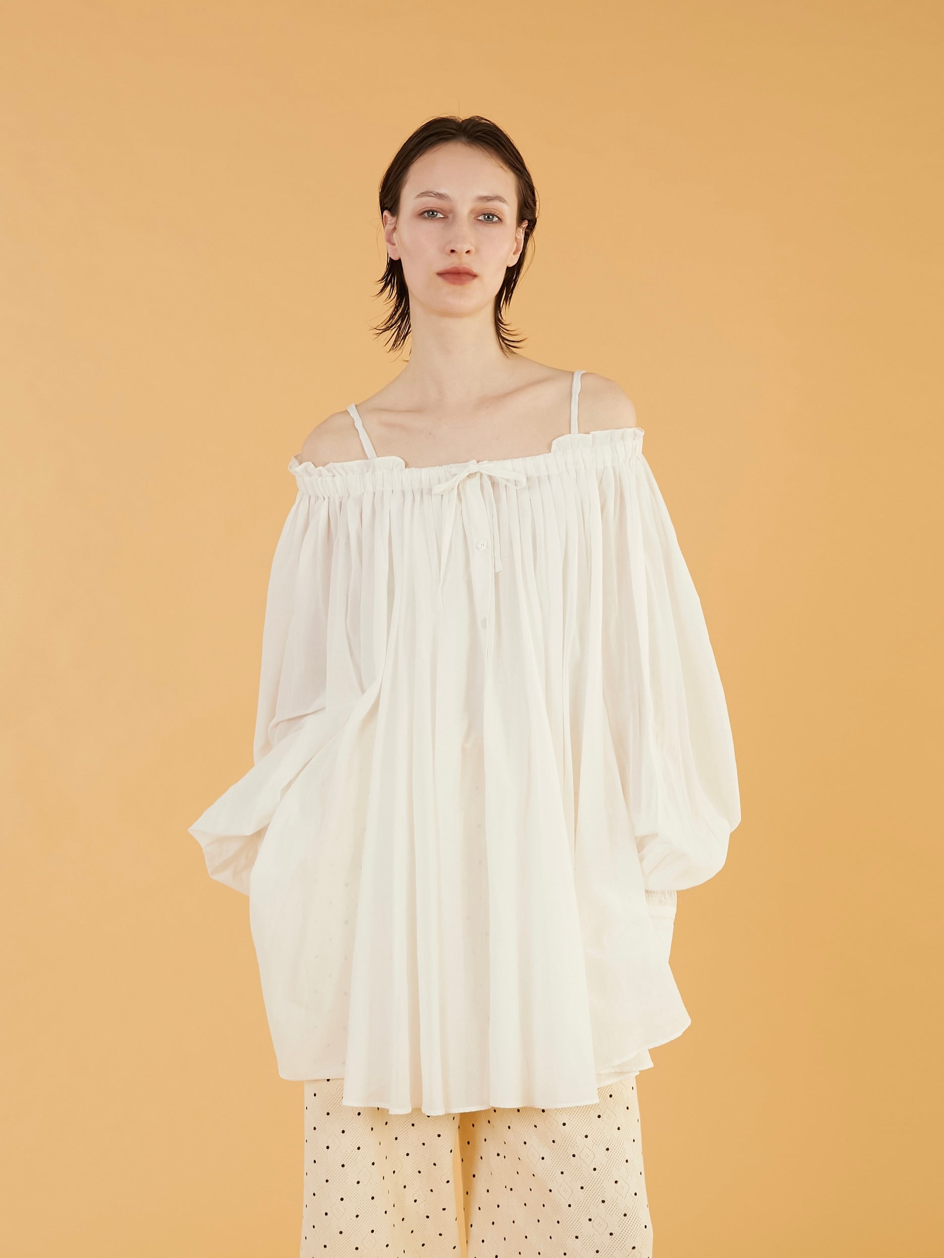 トップス volume gather sleeve dot sheer BL sheer gather volume blouse ｜LAVENDER