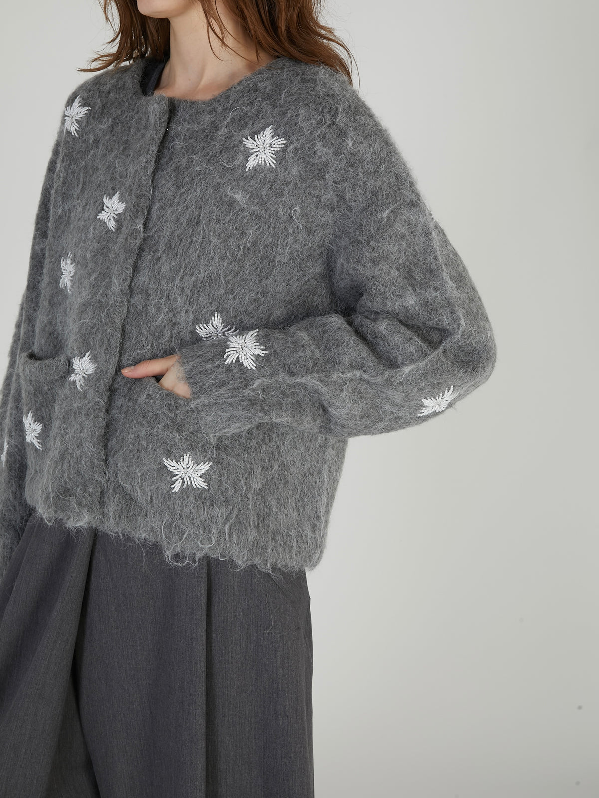 shaggy beads knit jacket｜GRAY