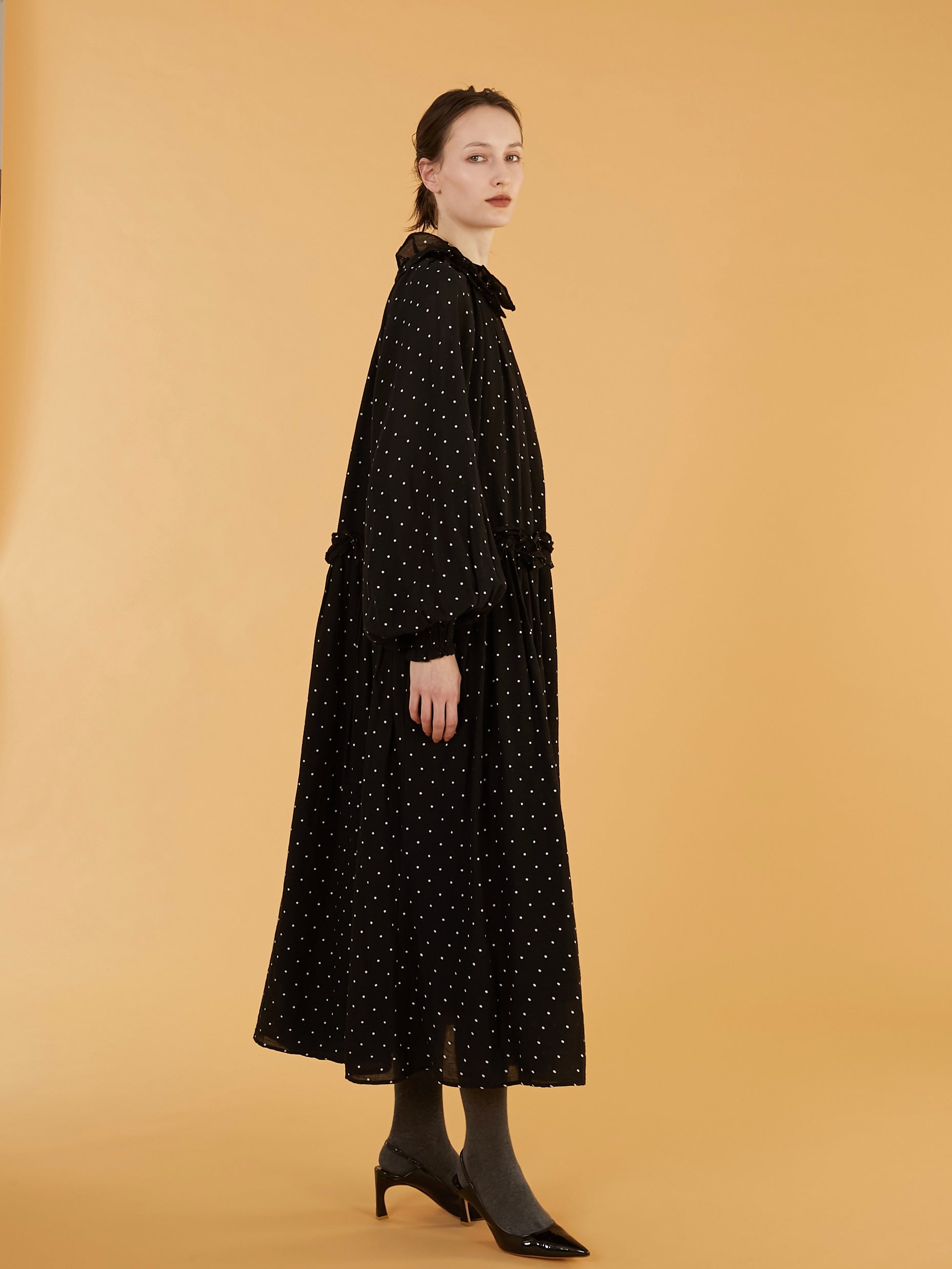 cotton frill collar onepiece｜DOT