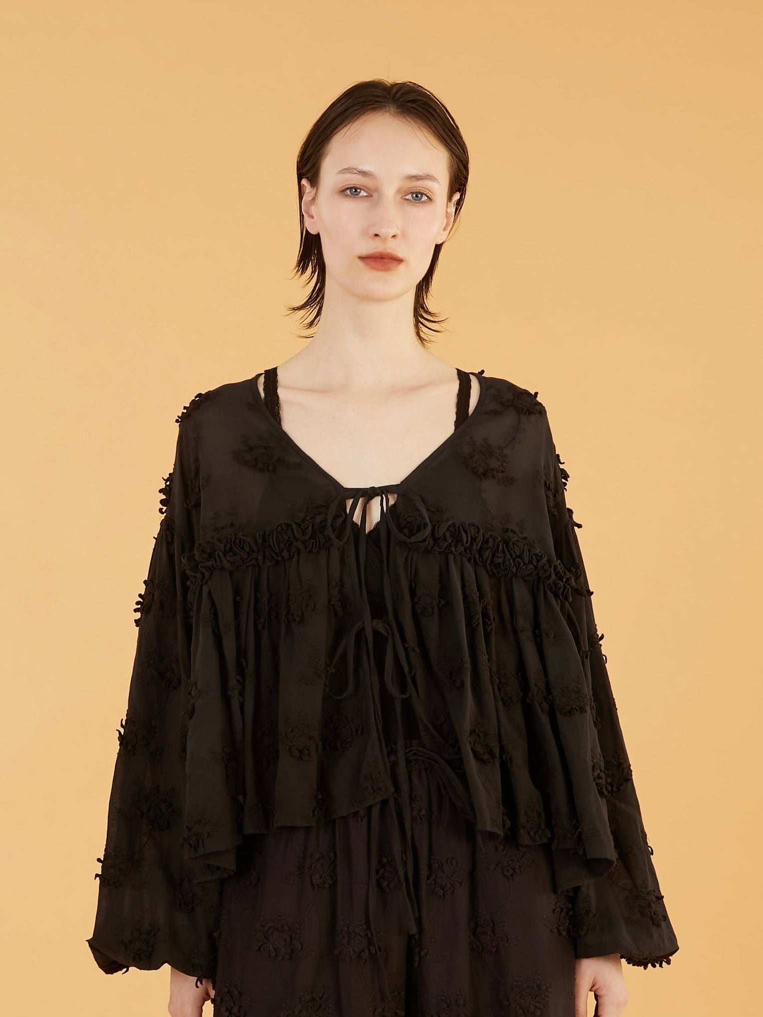 3D embroidery gather bolero｜BLACK