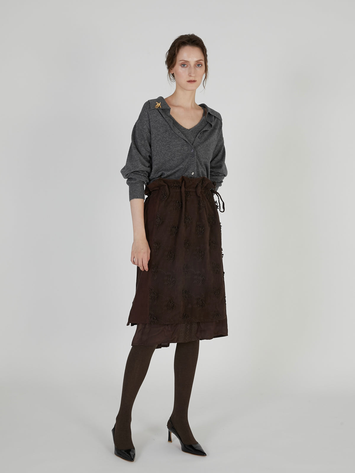 3D embroidery corduroy apron skirt｜BROWN