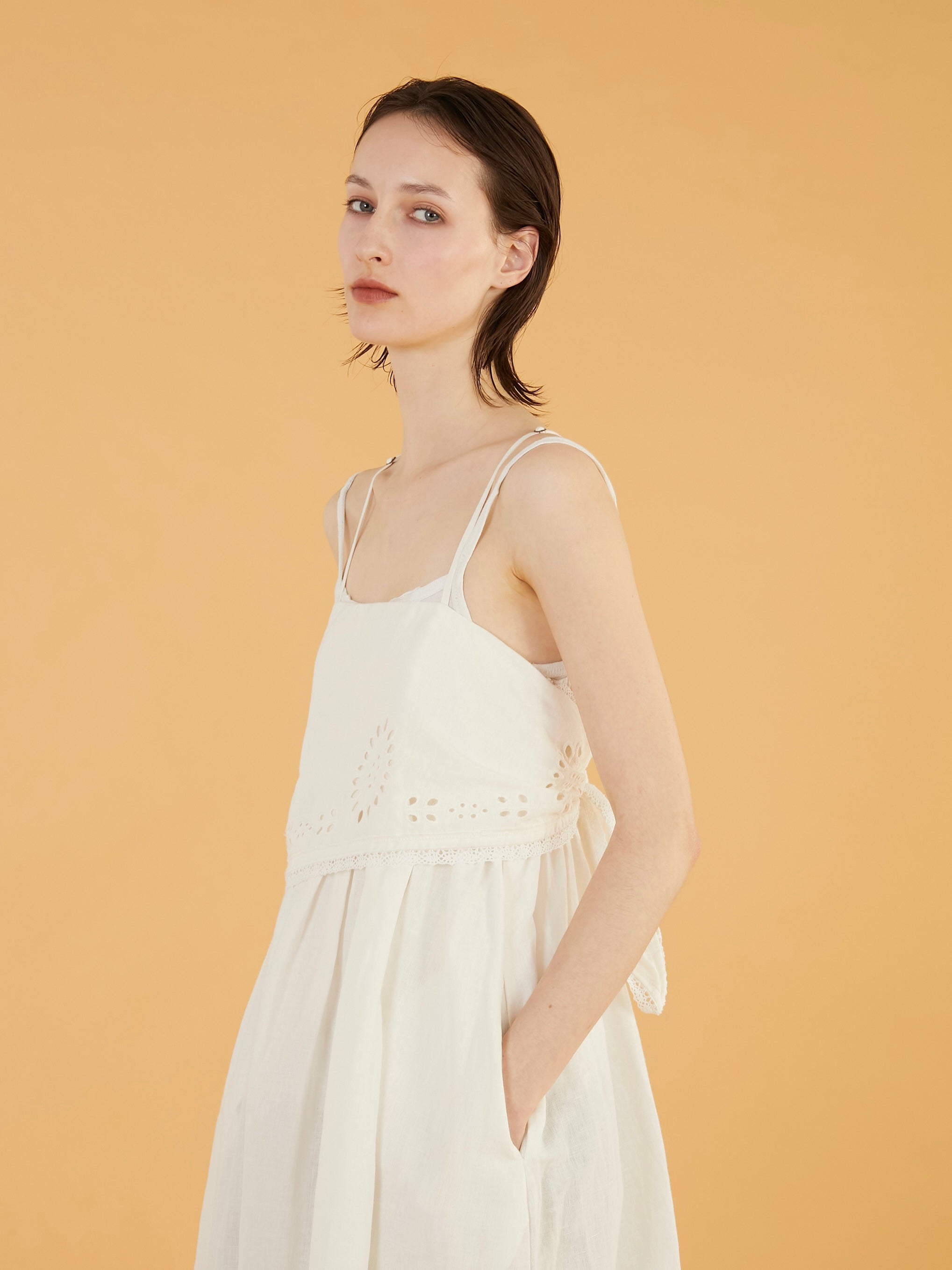 embroidey chief cami onepiece｜WHITE