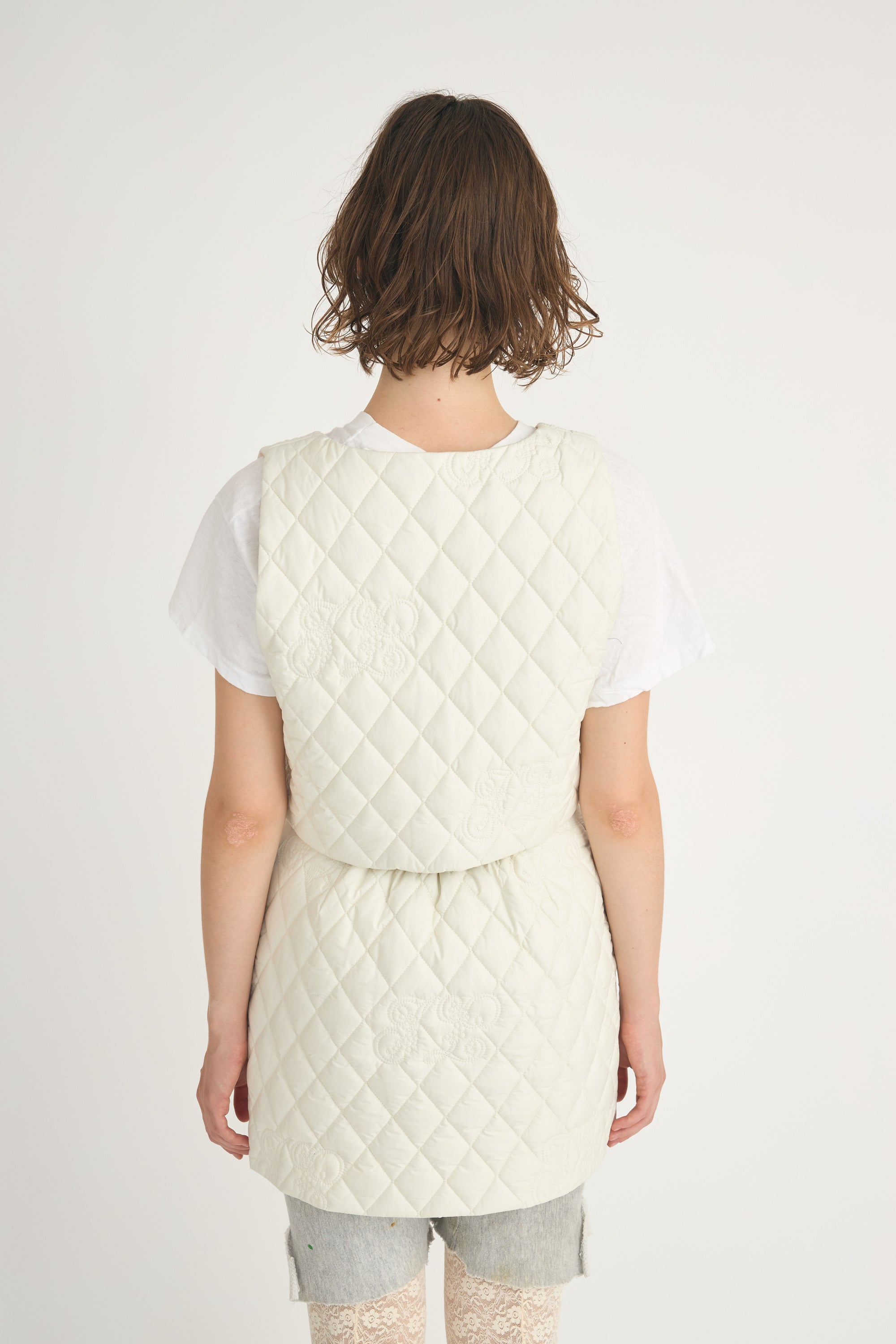 initial quilt vest│WHITE