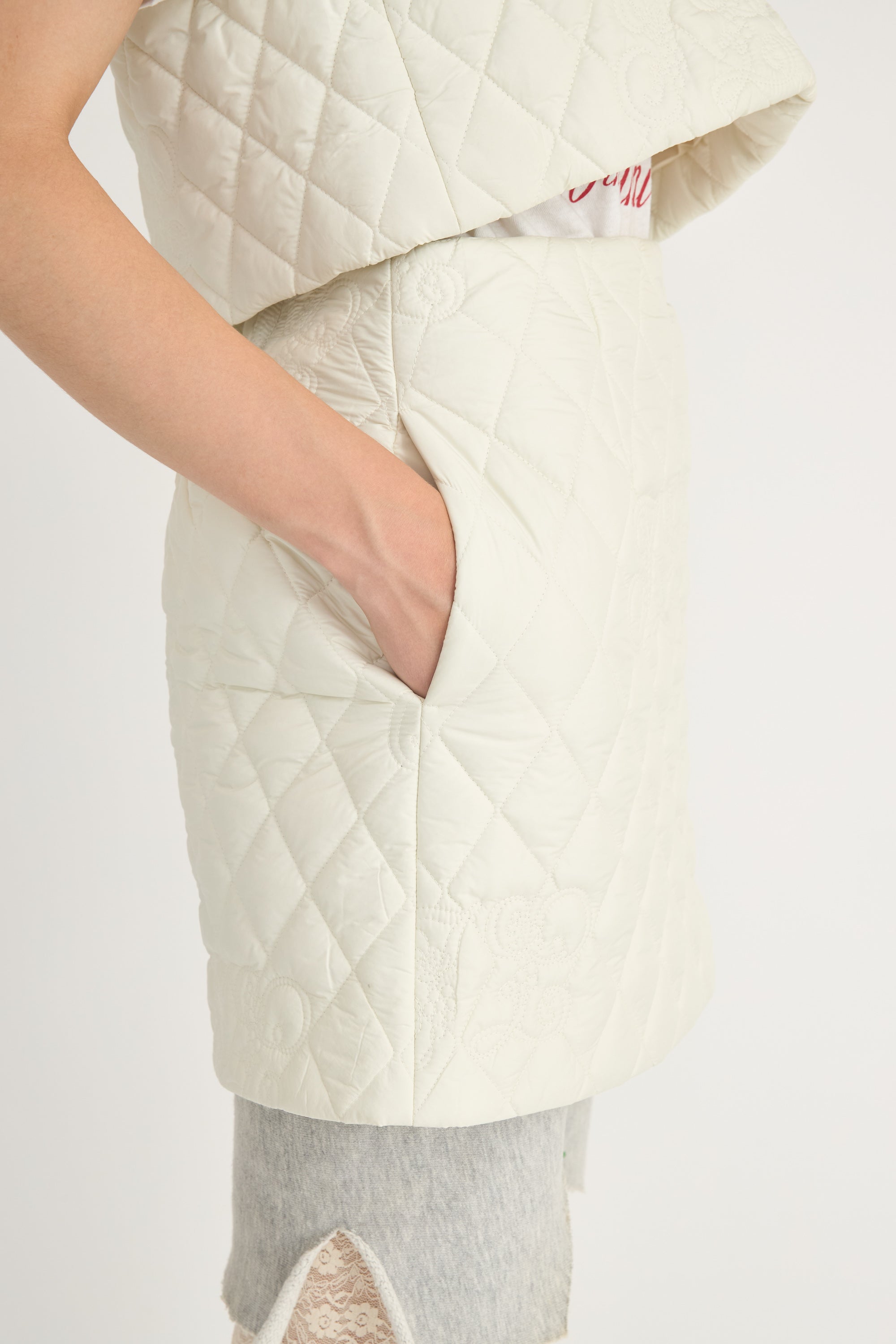 initial quilt skirt│WHITE