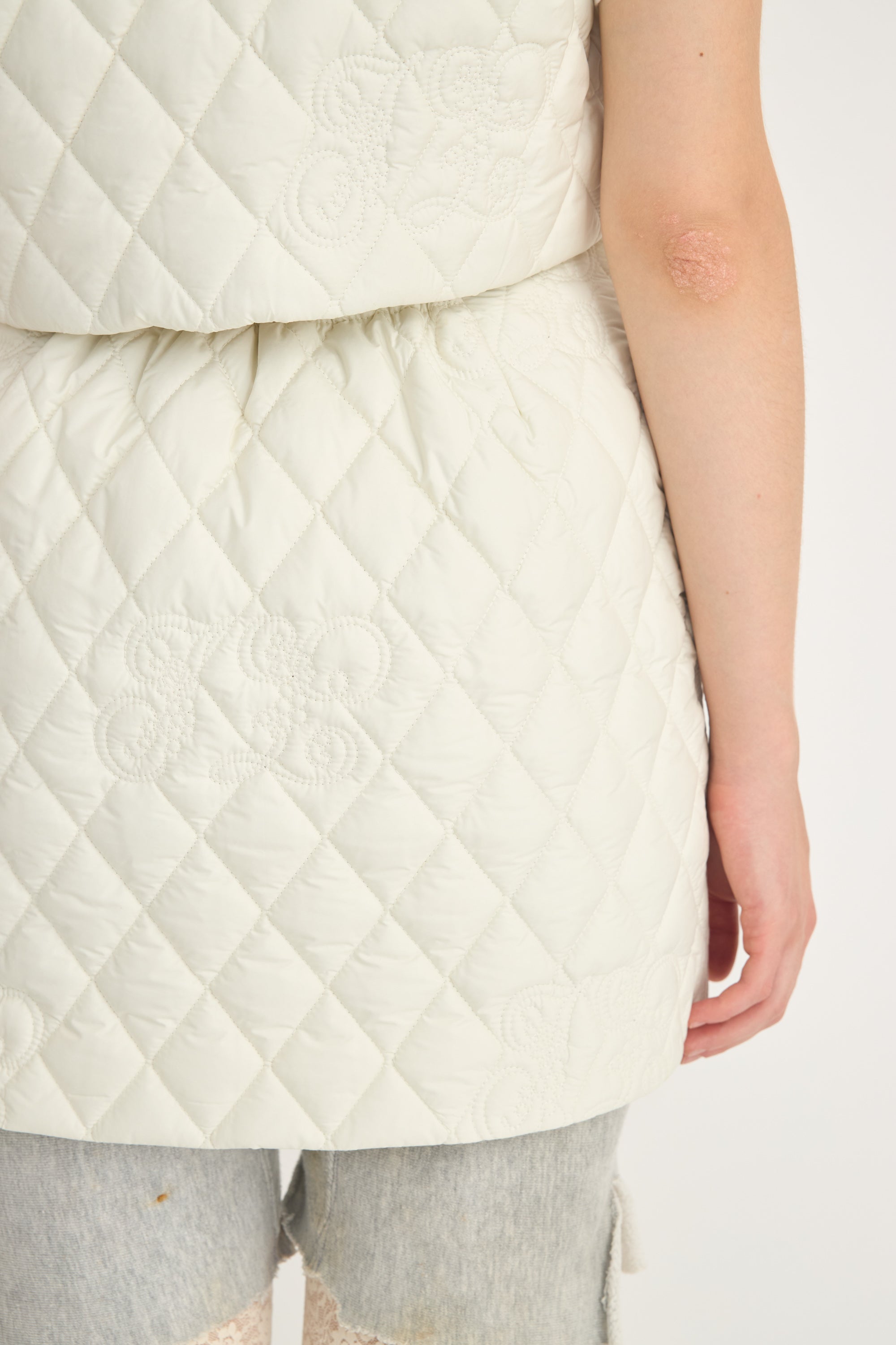 initial quilt skirt│WHITE