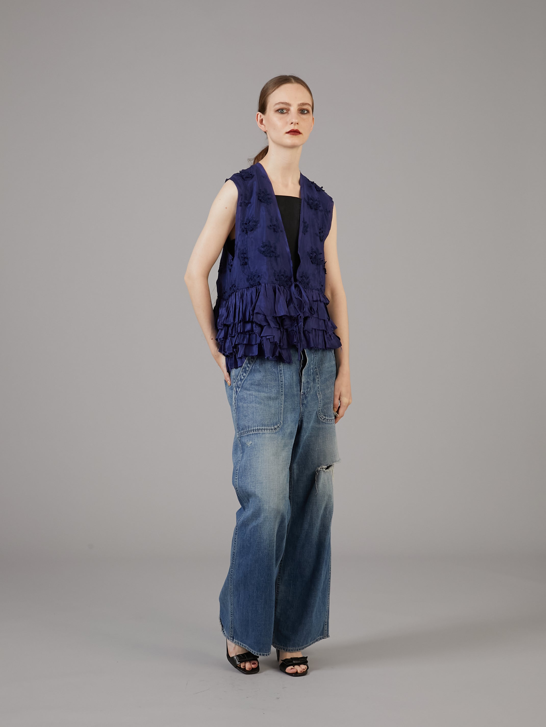frill rayon shantung vest | NAVY