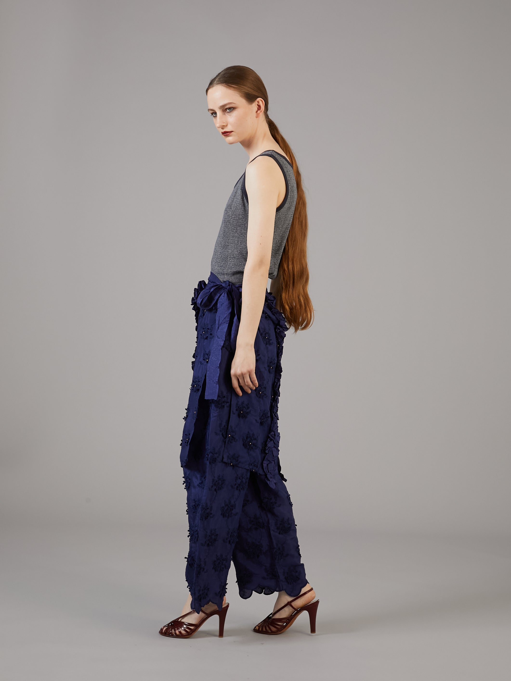 frill rayon shantung apron skirt  | NAVY