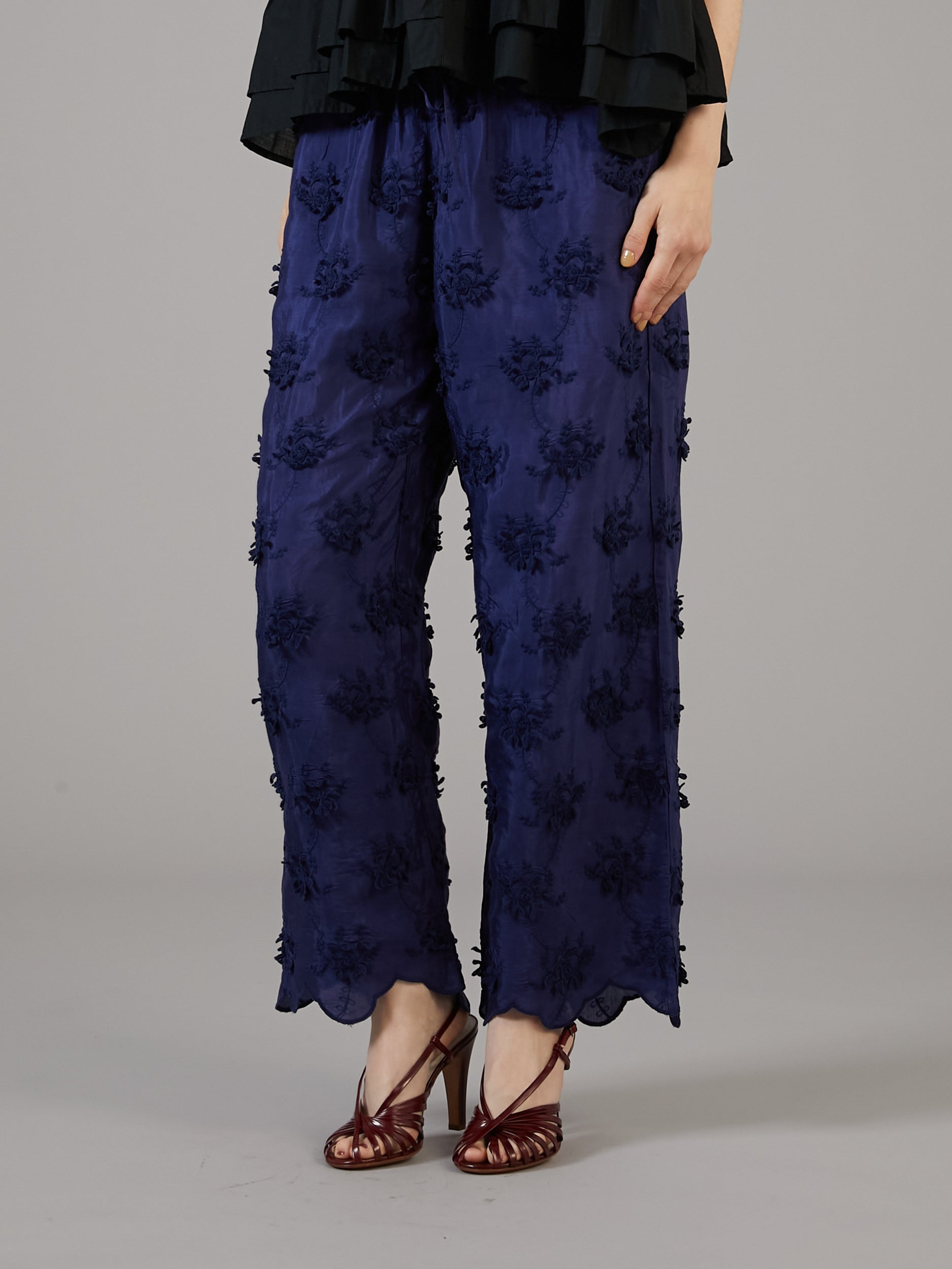 3D embroidery rayon shantung pants　｜NAVY