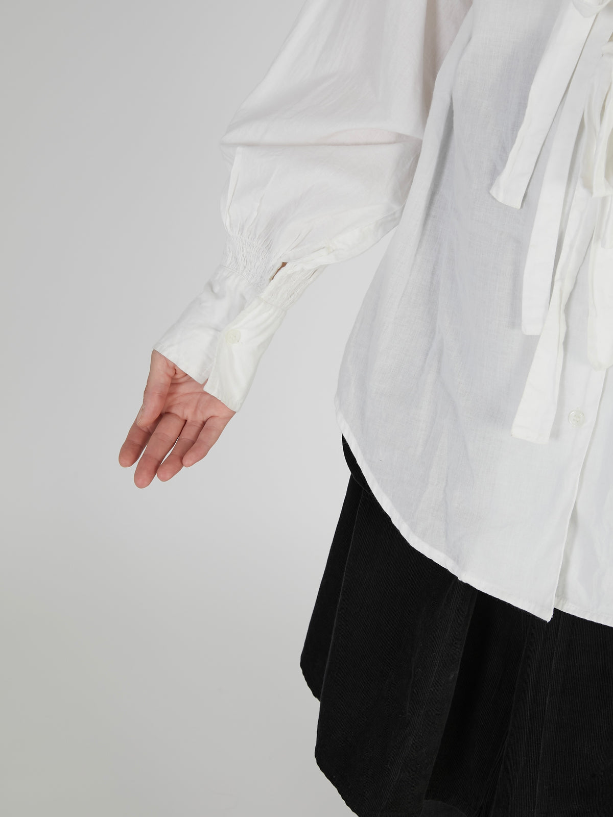 ribbon blouse｜WHITE