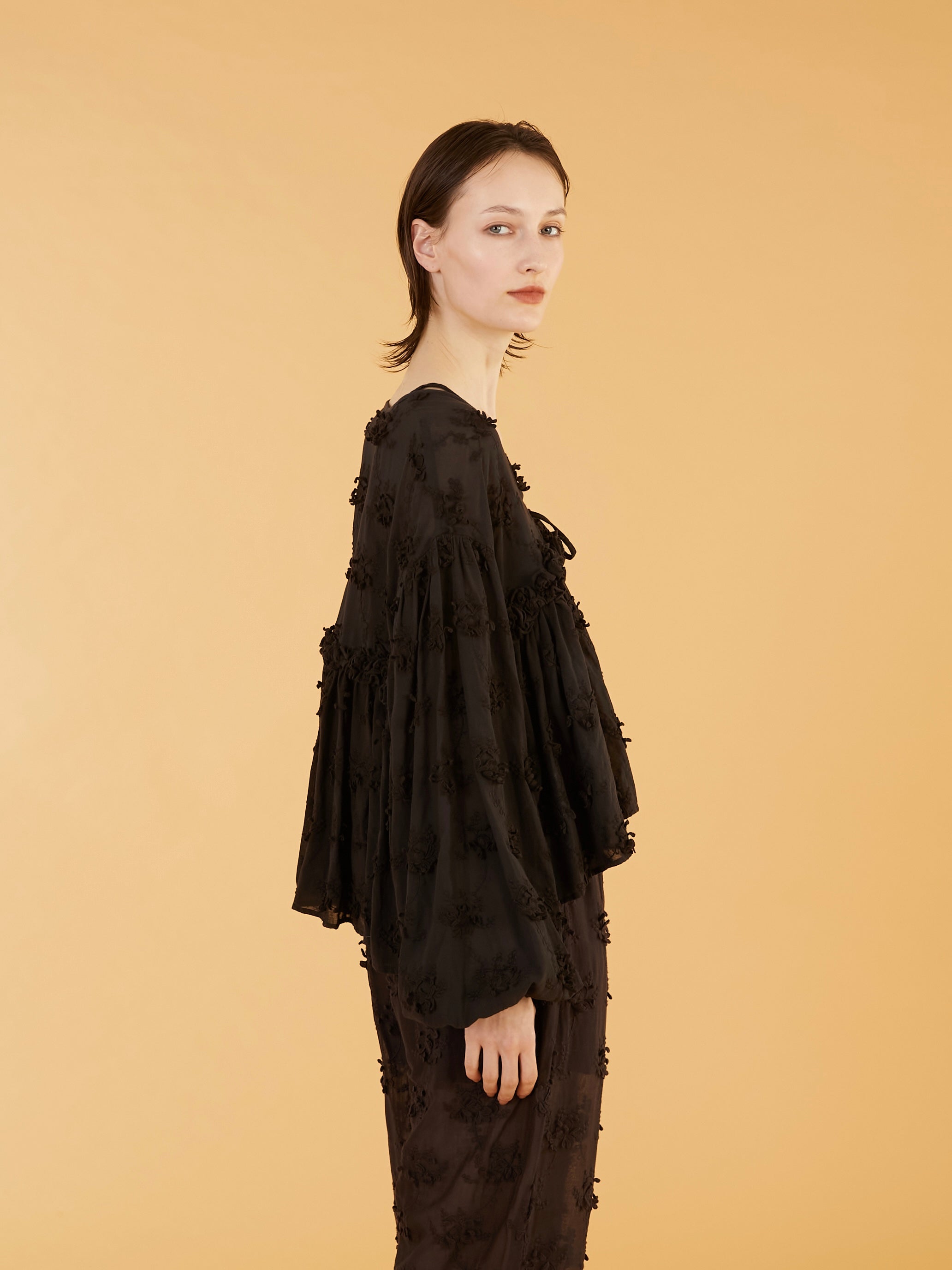 3D embroidery gather bolero｜BLACK