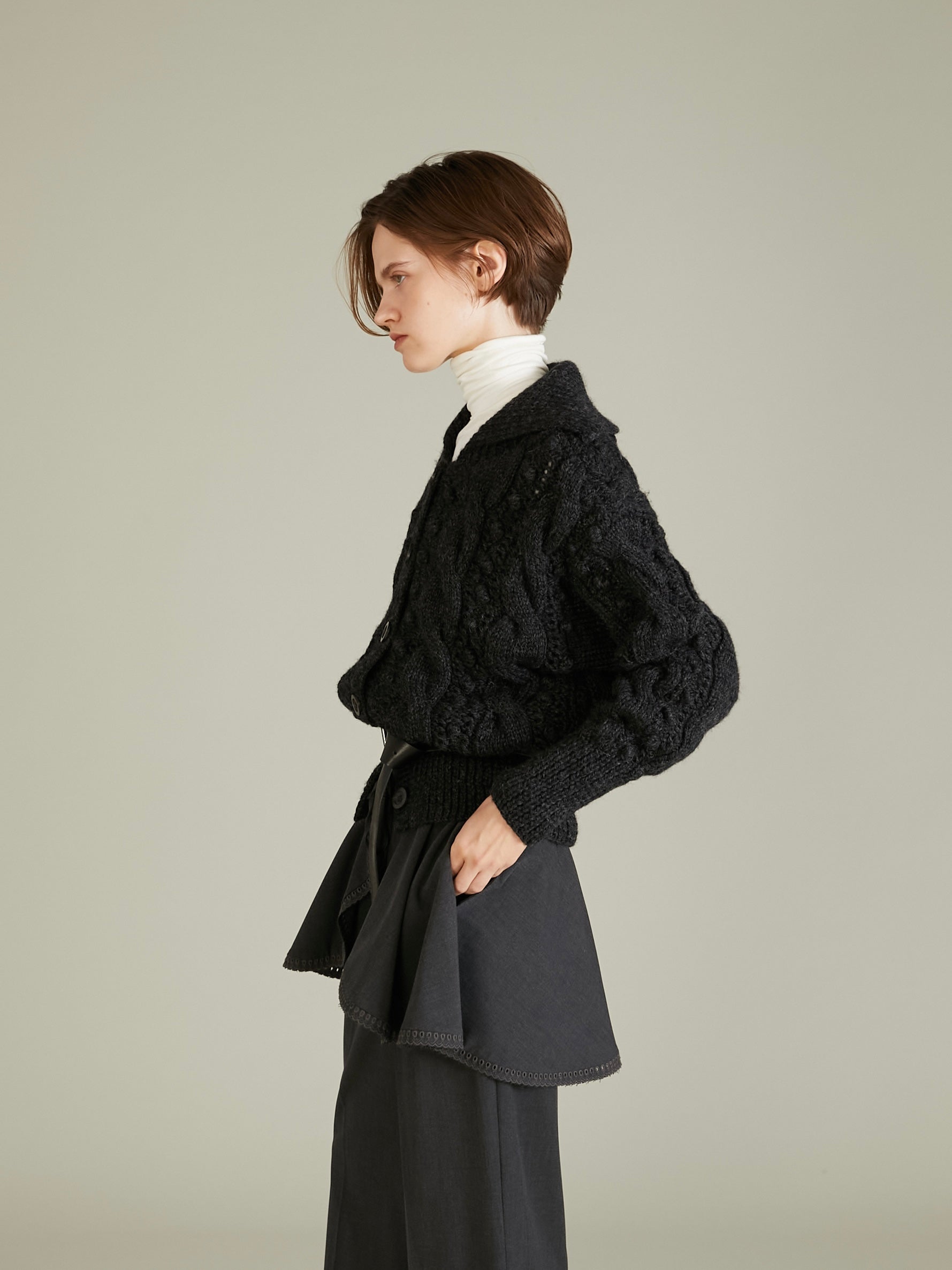 popcorn hand knit cardigan｜CHARCOAL GRAY
