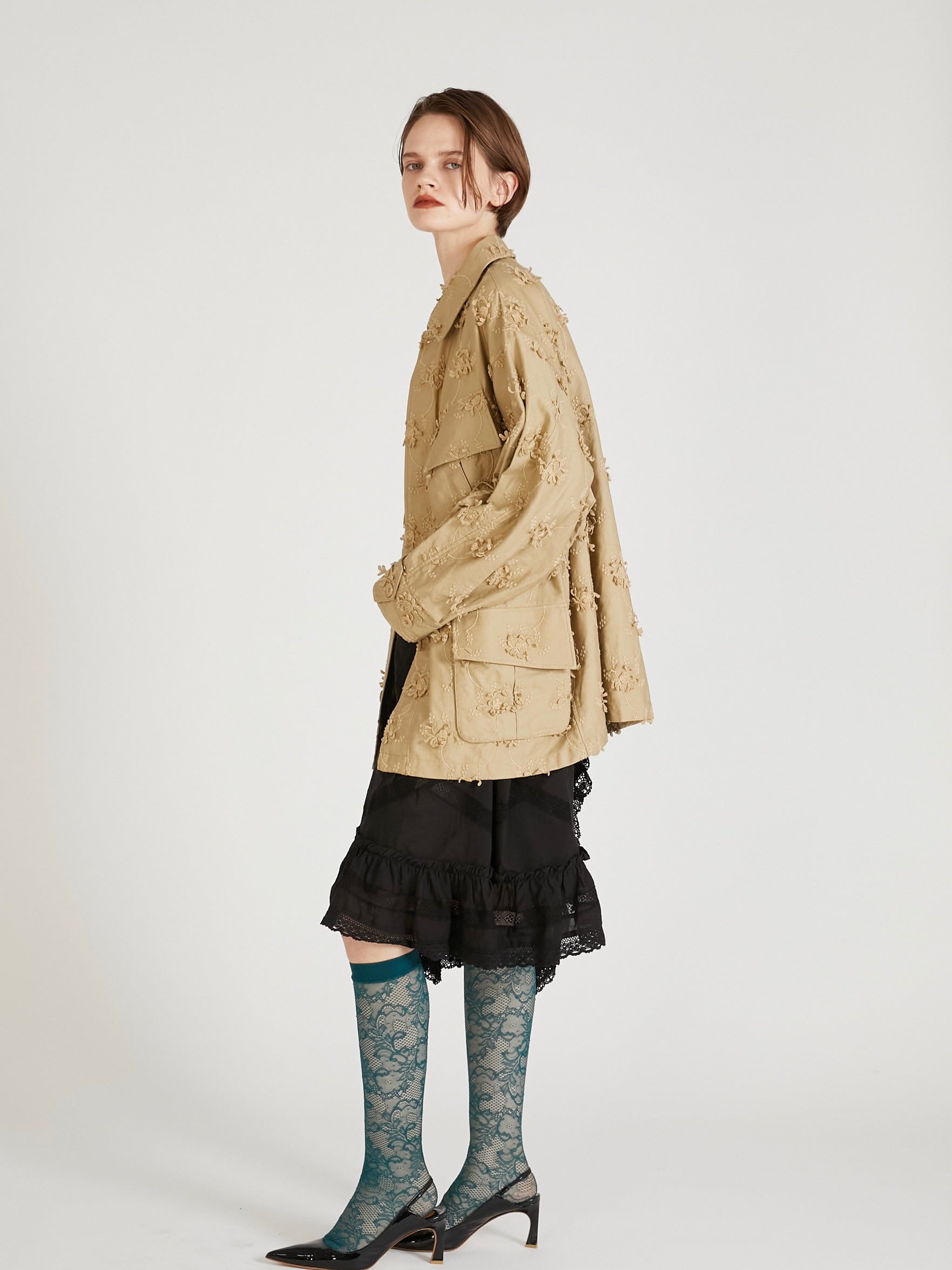 3D embroidery military shir｜BEIGE