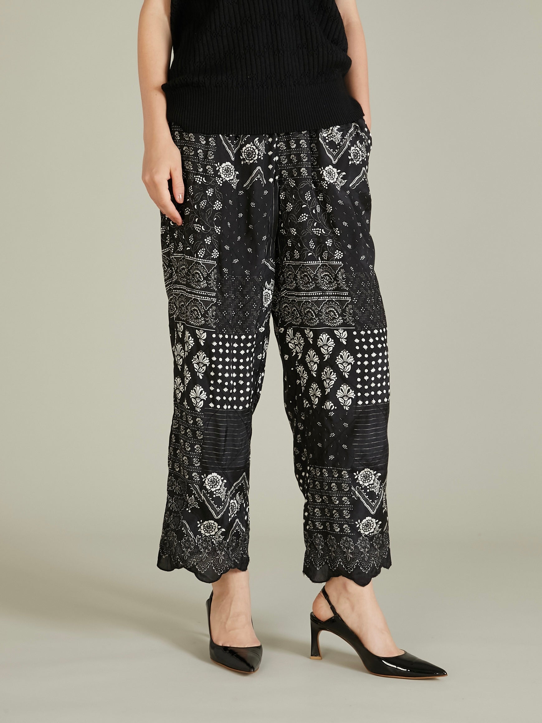 pattern quilt pants｜BLACK