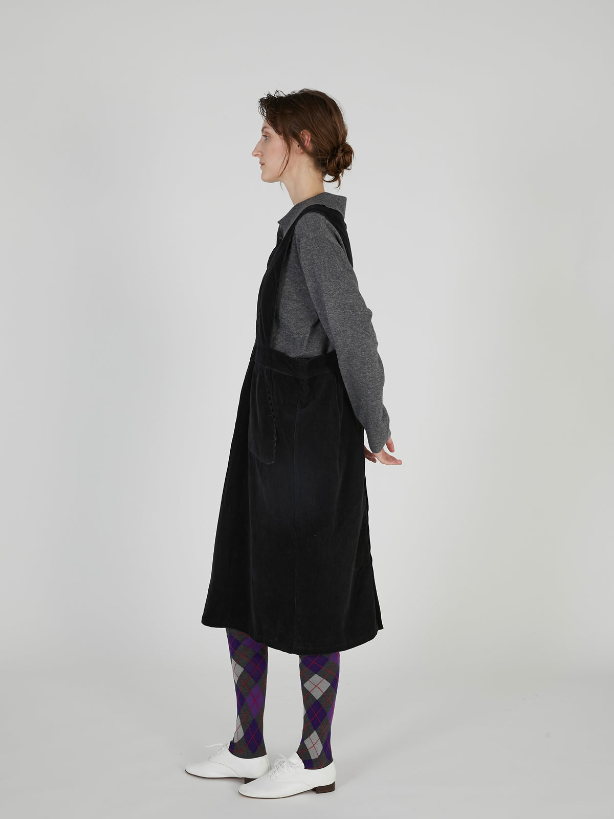 corduroy apron onepiece｜BLACK