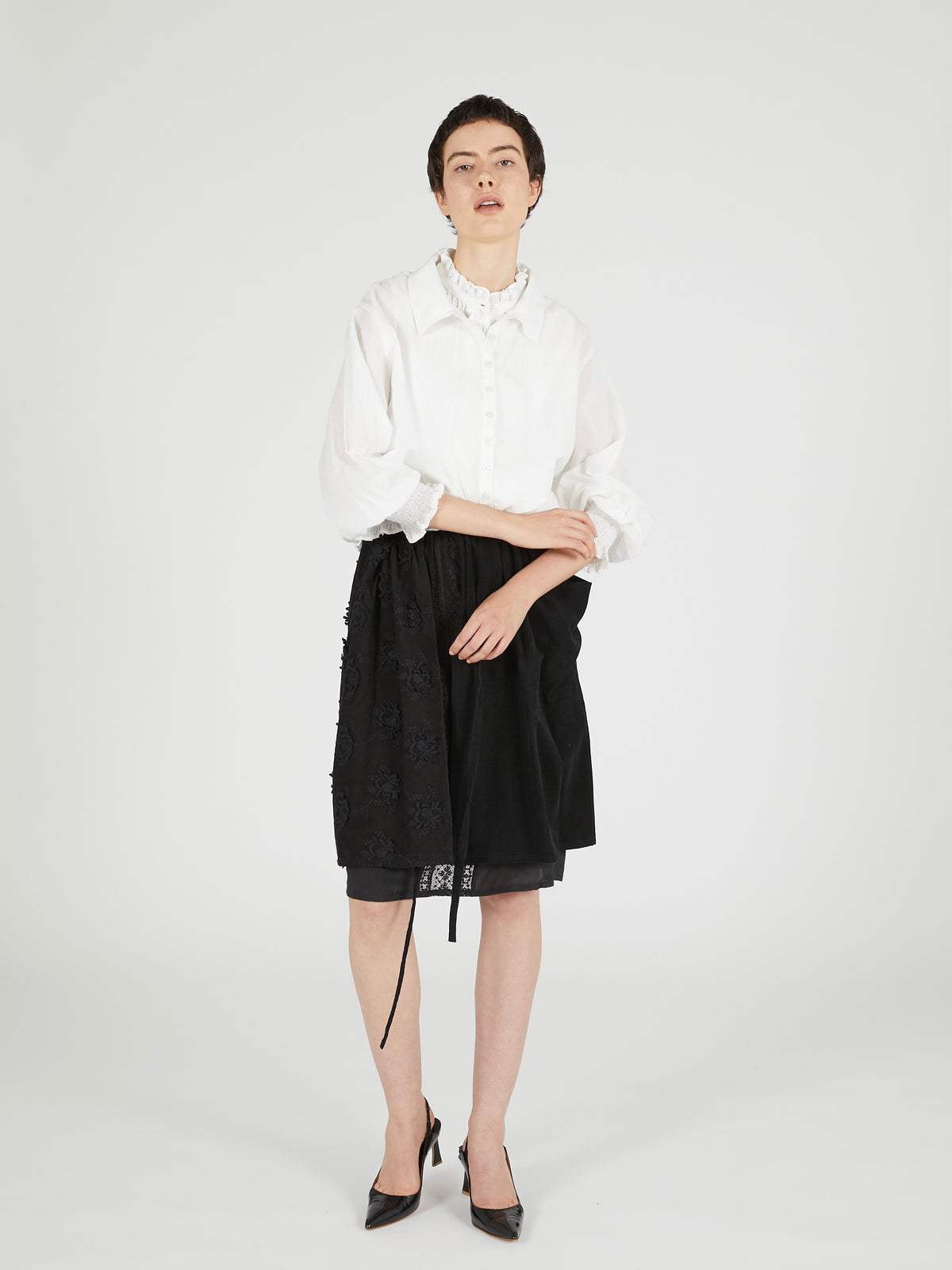 slow off blouse｜WHITE