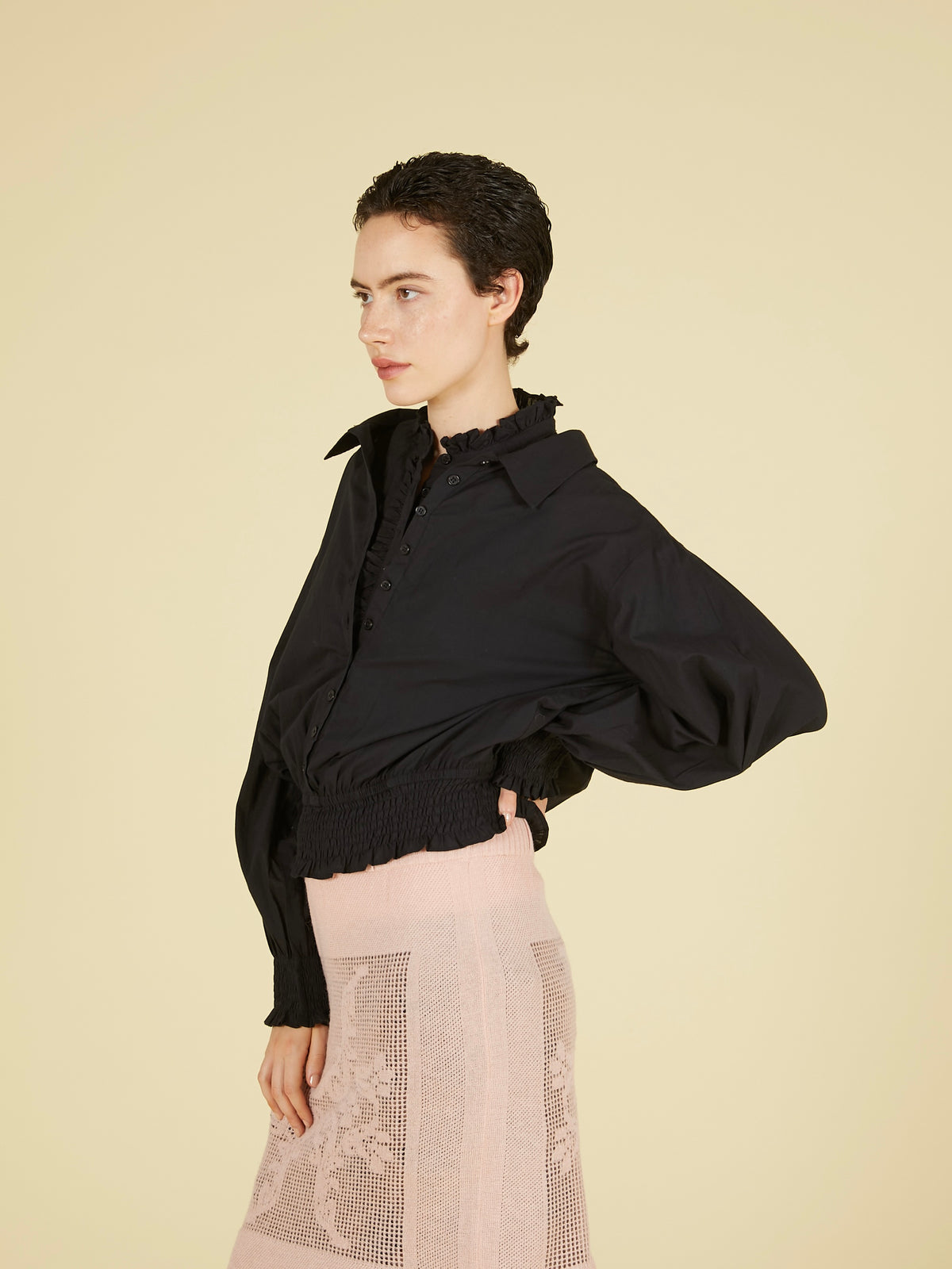slow off blouse｜BLACK