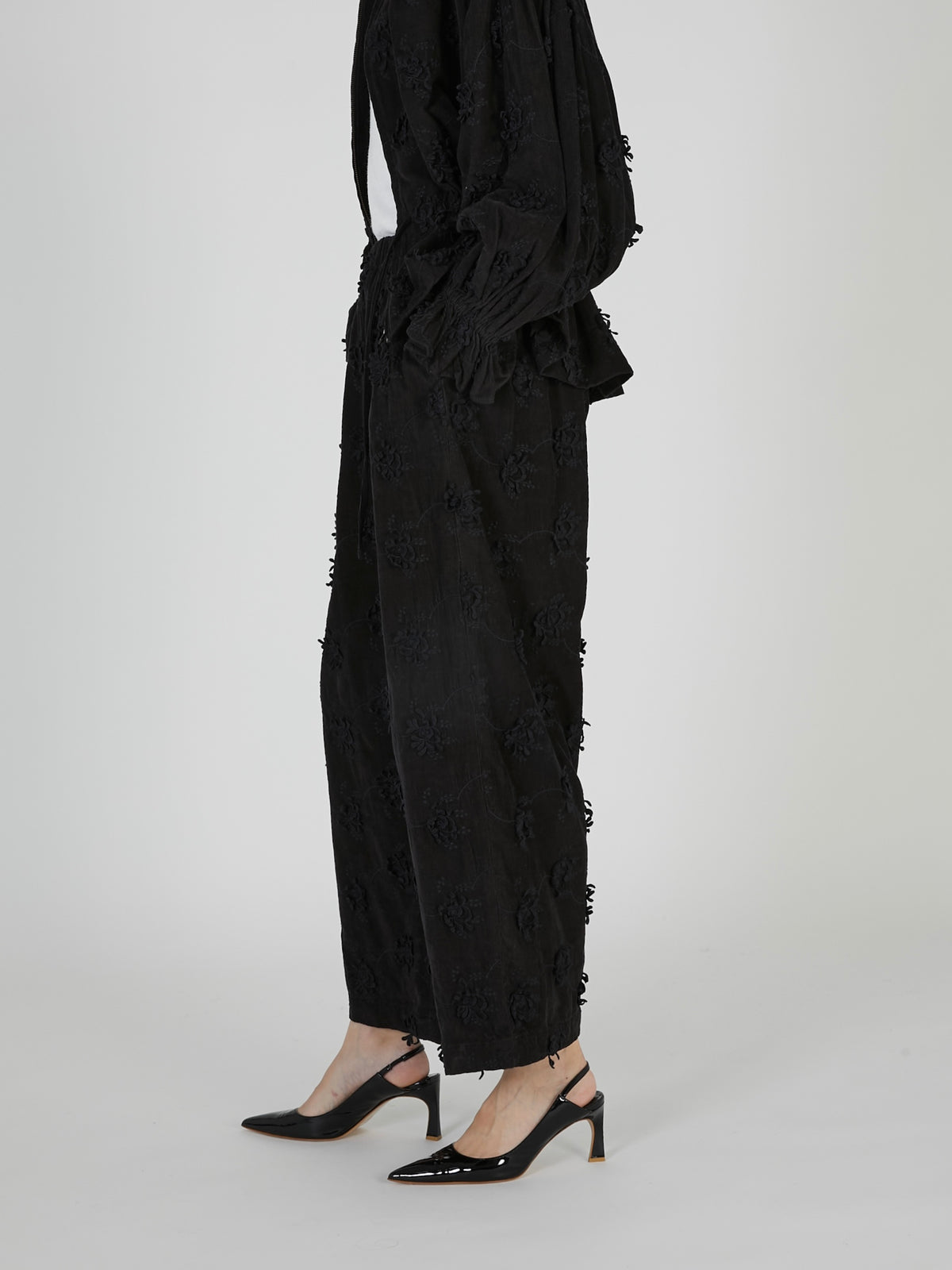 3D embroidery corduroy pants｜BLACK